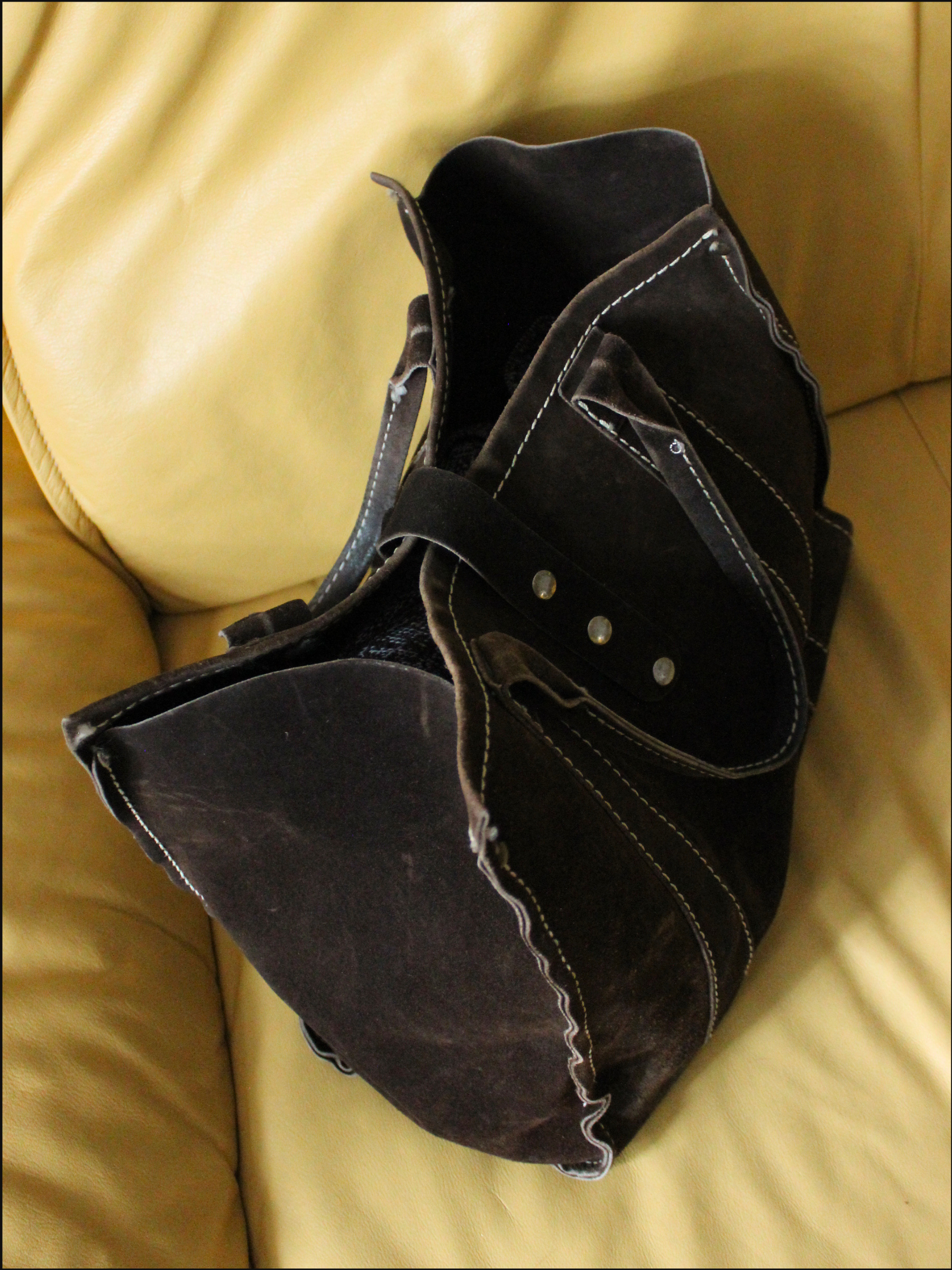suede bag cover (2).png