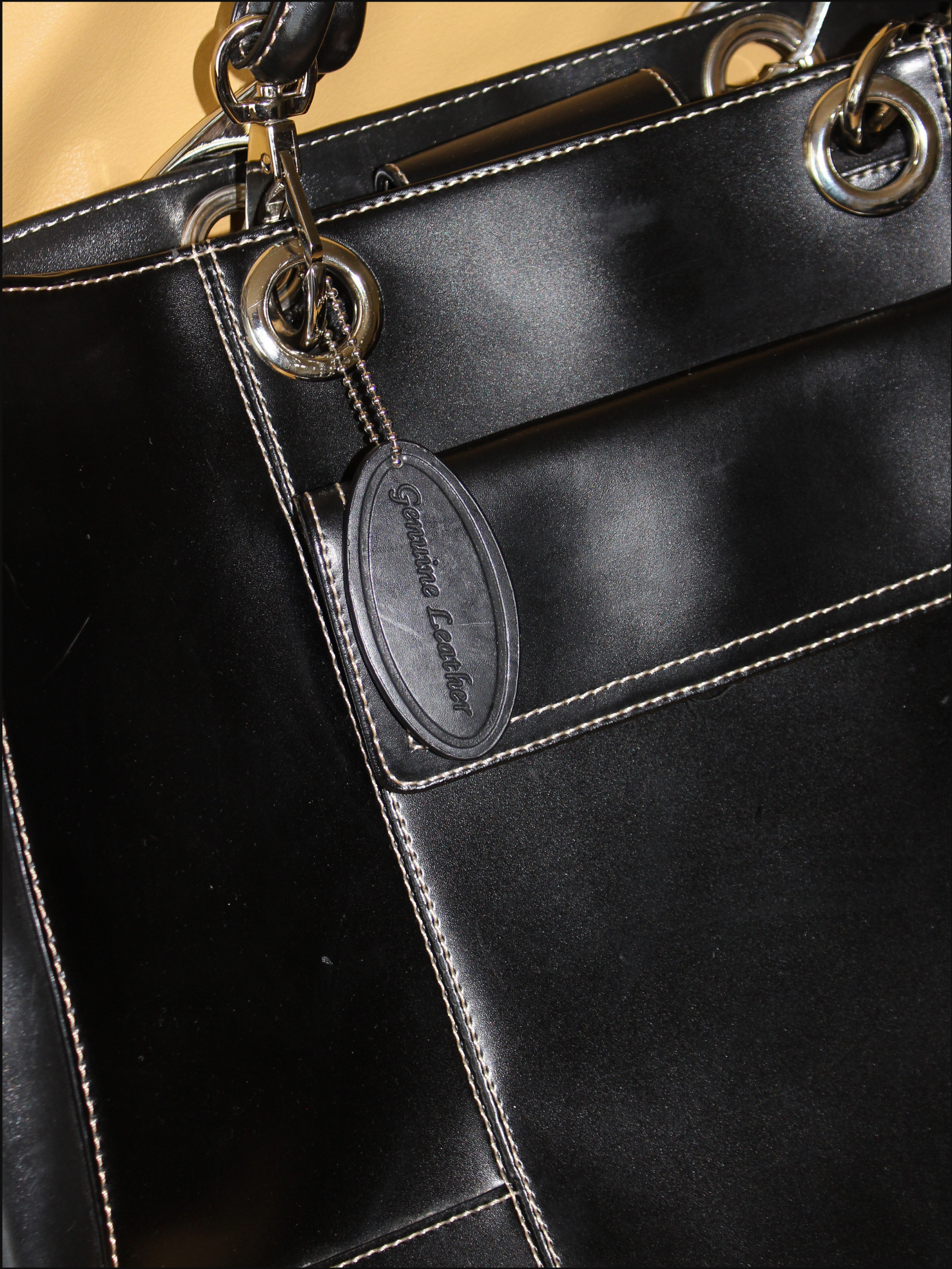 wilsons leather tote bag cover (3).png