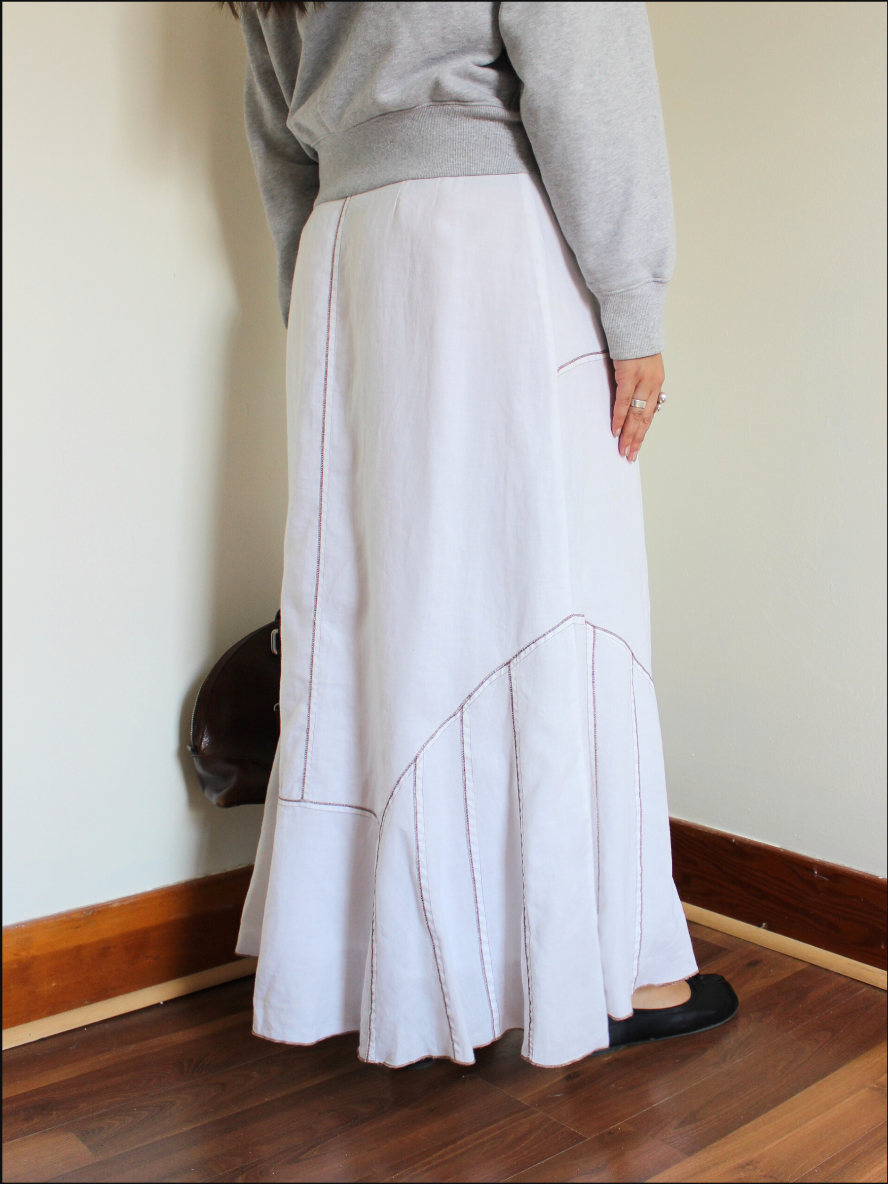 white linen skirt cover (8).png