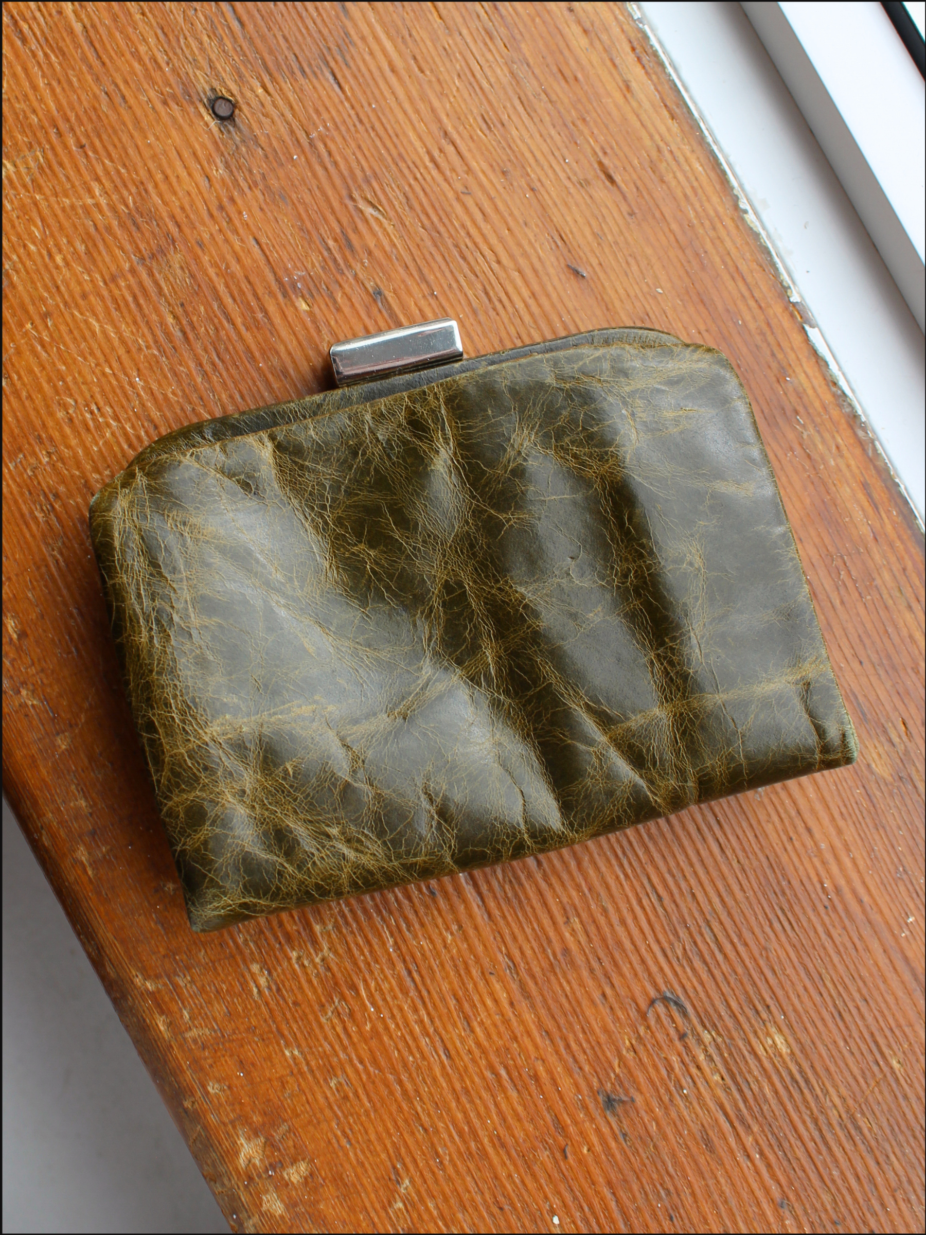 moss wallet cover (3).png