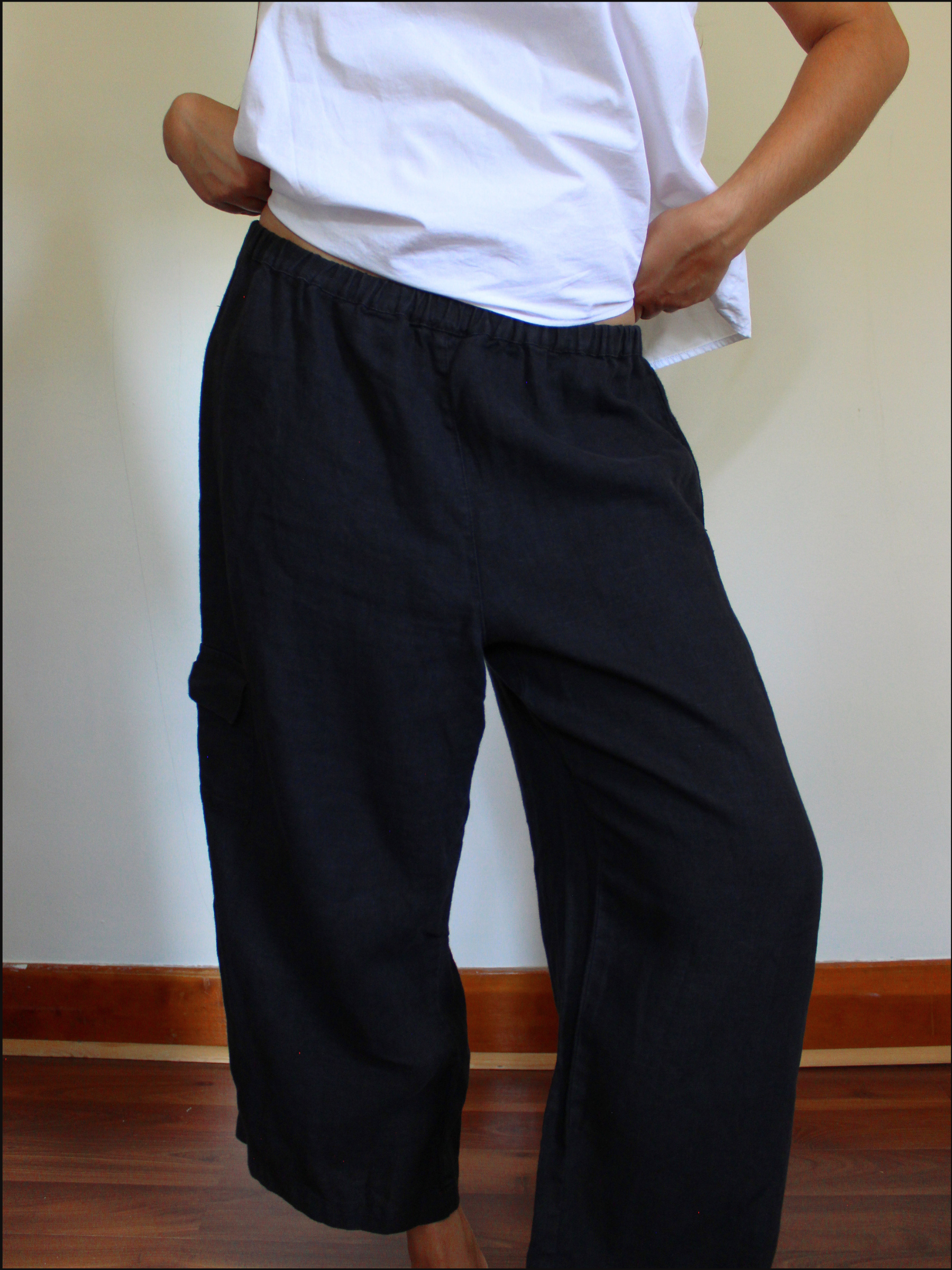 linen pocket pants cover (5).png