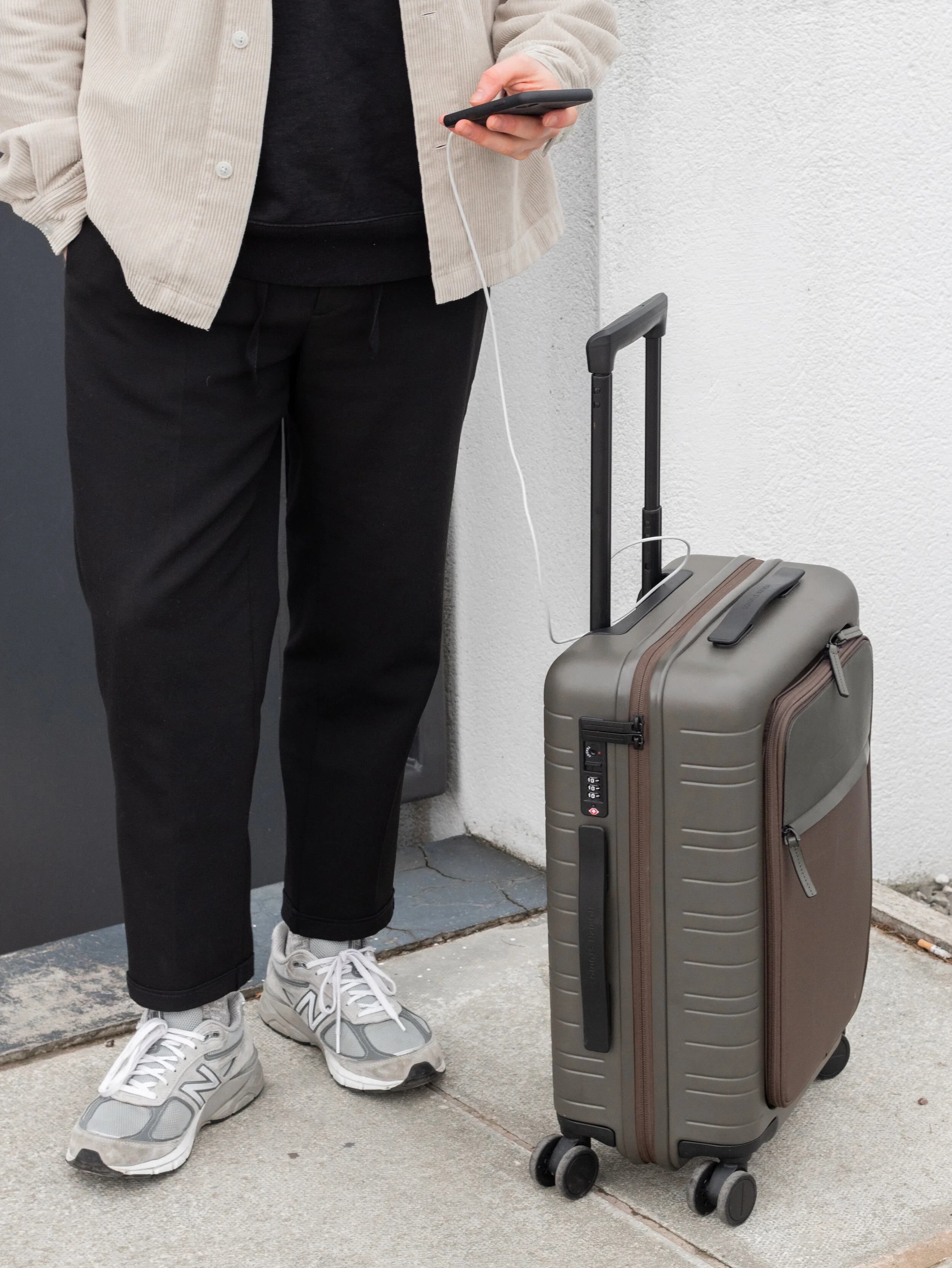 horizn premium suitcase