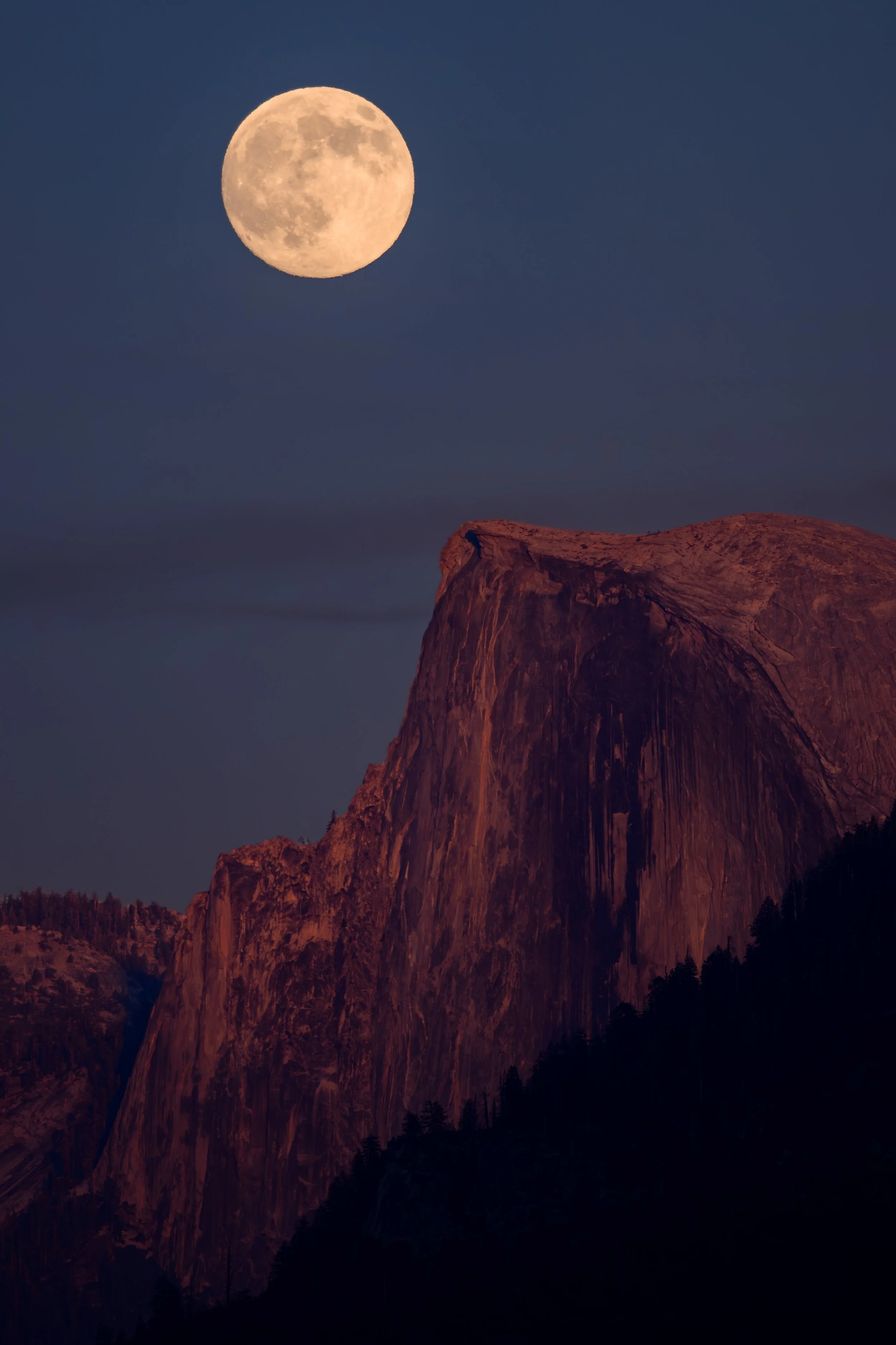 2025-11-2 [Supermoon Series Yosemite National Park - Jon Kuiper]-04.jpg