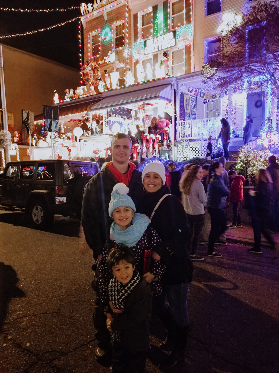 miracle 34th street hampden Baltimore Christmas lights community love apg maryland dots and dust 2020-5.jpg
