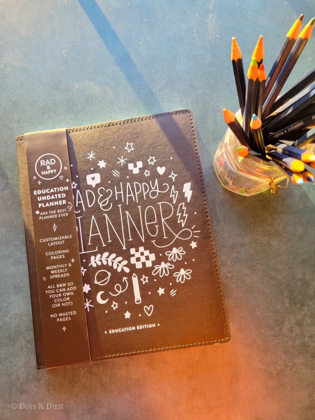 Is there anything better than a brand new planner? ✨️

I have been using a @radandhappy planner for years now, and I love it when a fresh one arrives on my doorstep. 

It always brings the feeling of new beginnings and a blank canvas for precious mem