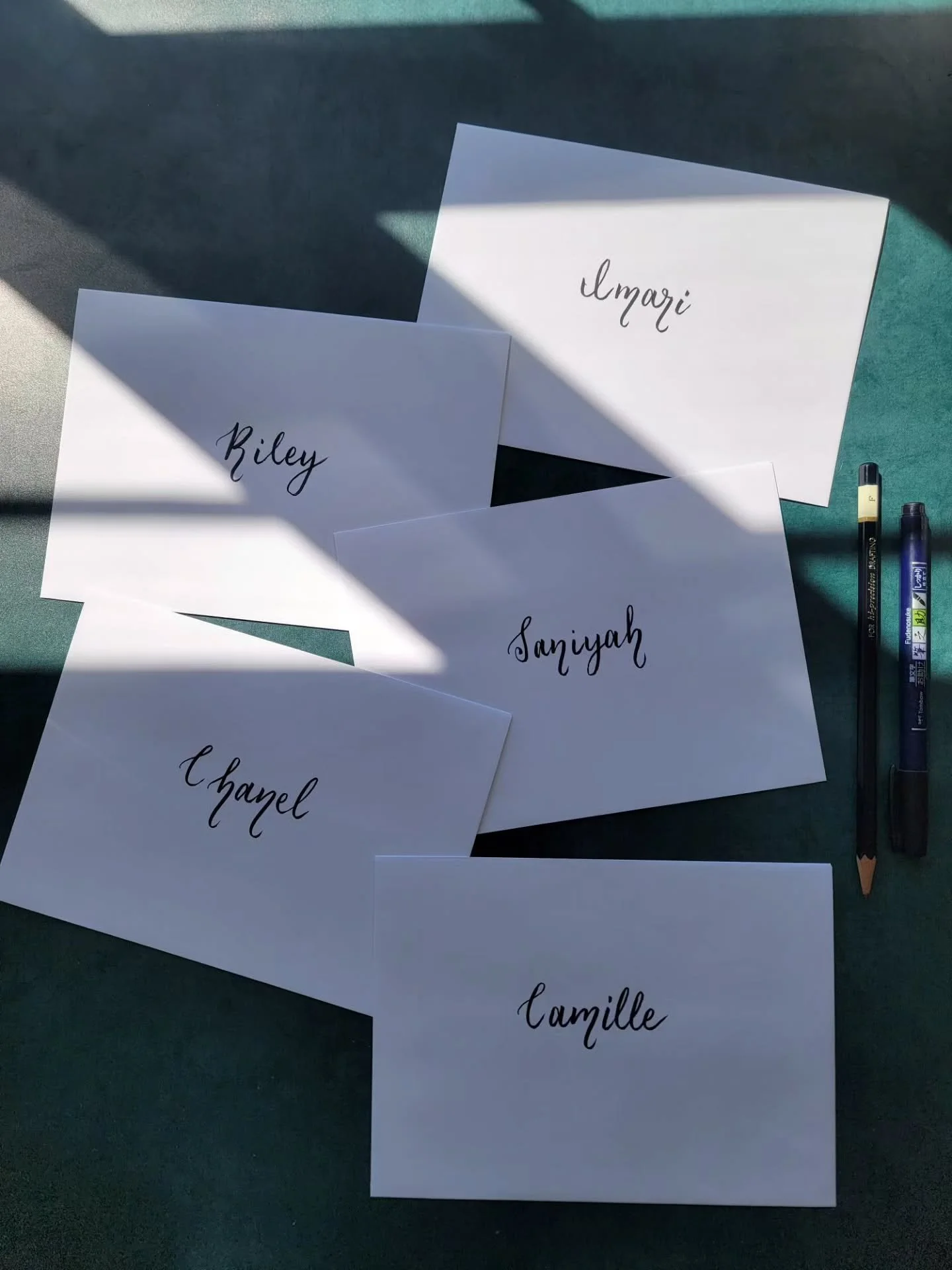 So grateful 💕

When clients from places outside of AL reach out for my services, it makes my heart so happy!

I get to do most of my brush lettering in my bible nowadays but to do it for someone else always gets me excited

🥰