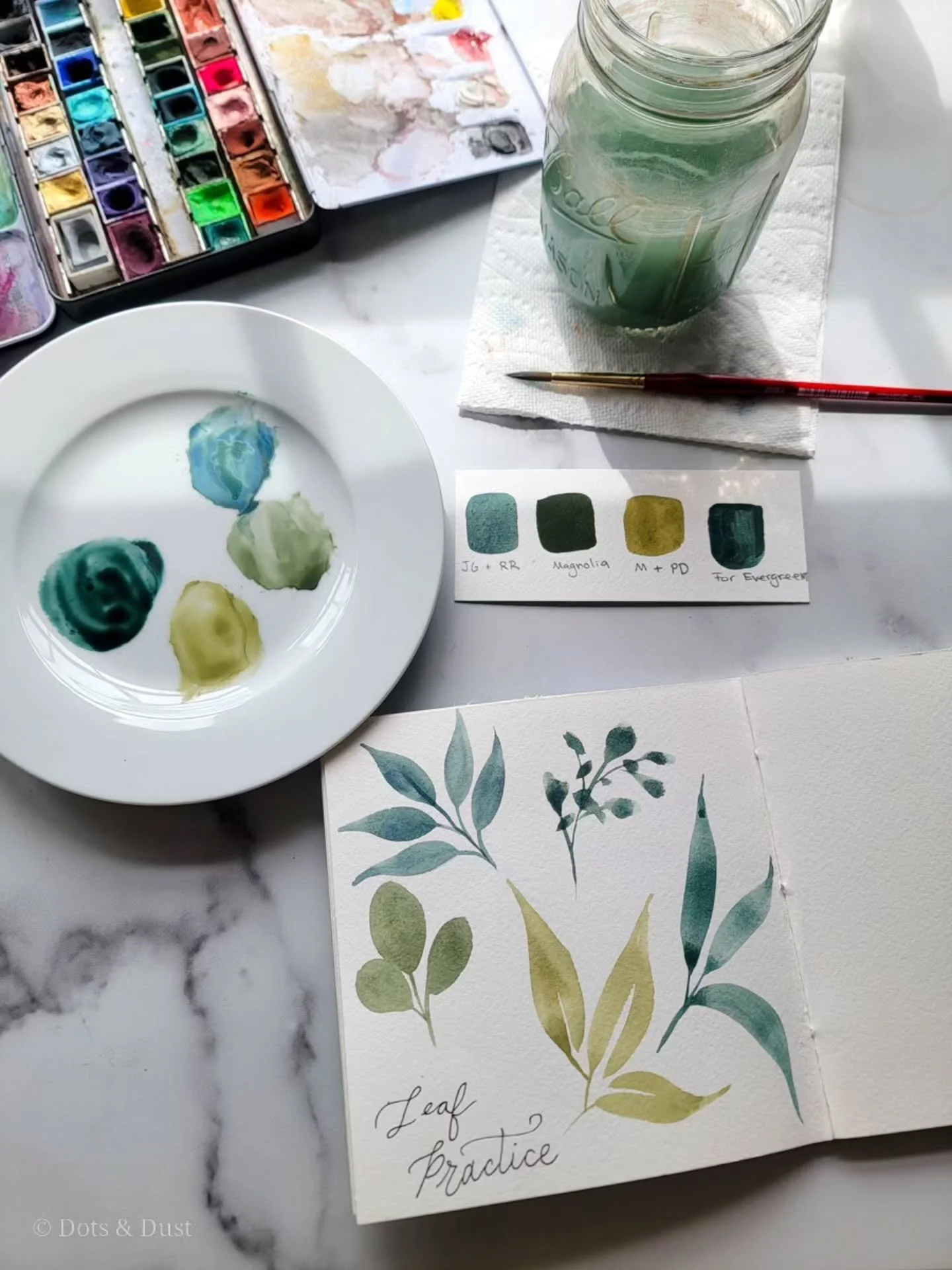 Color Mixing: Greens 💚 

I know that mixing colors well as a beginner in watercolor can get a little confusing. But it is a skill that can instantly elevate your paintings. And just like everything else, gets much easier and more intuitive the more 