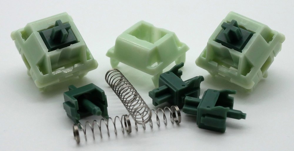 Zaku II Switch Review — ThereminGoat's Switches