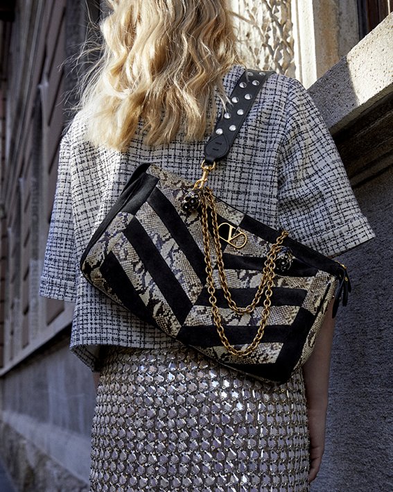 Harpers BazaarXvalentino-Panthea Bag_16090small.jpg