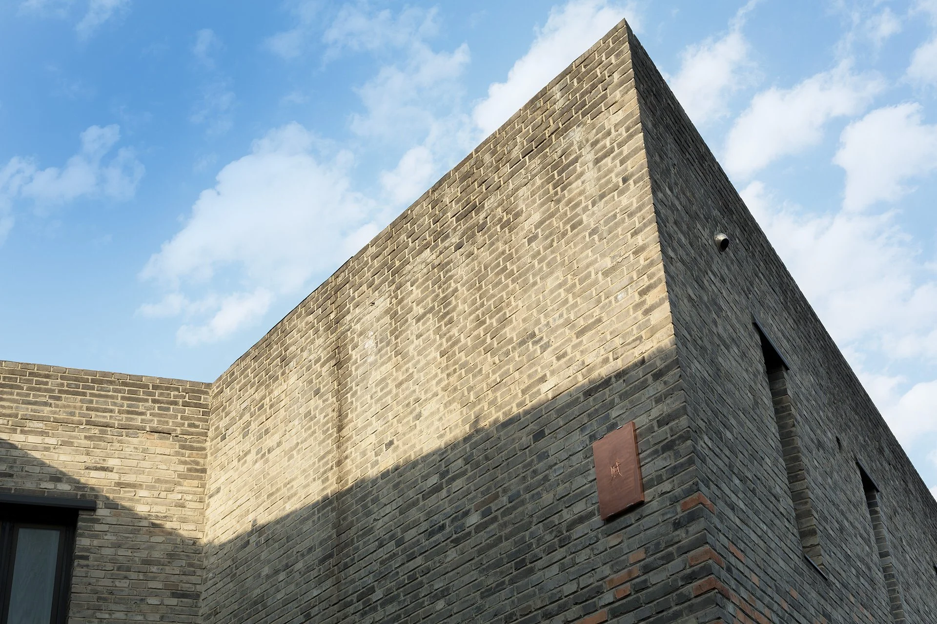 2015-thief-2015-beijing-installation-view-02-02-web.jpg