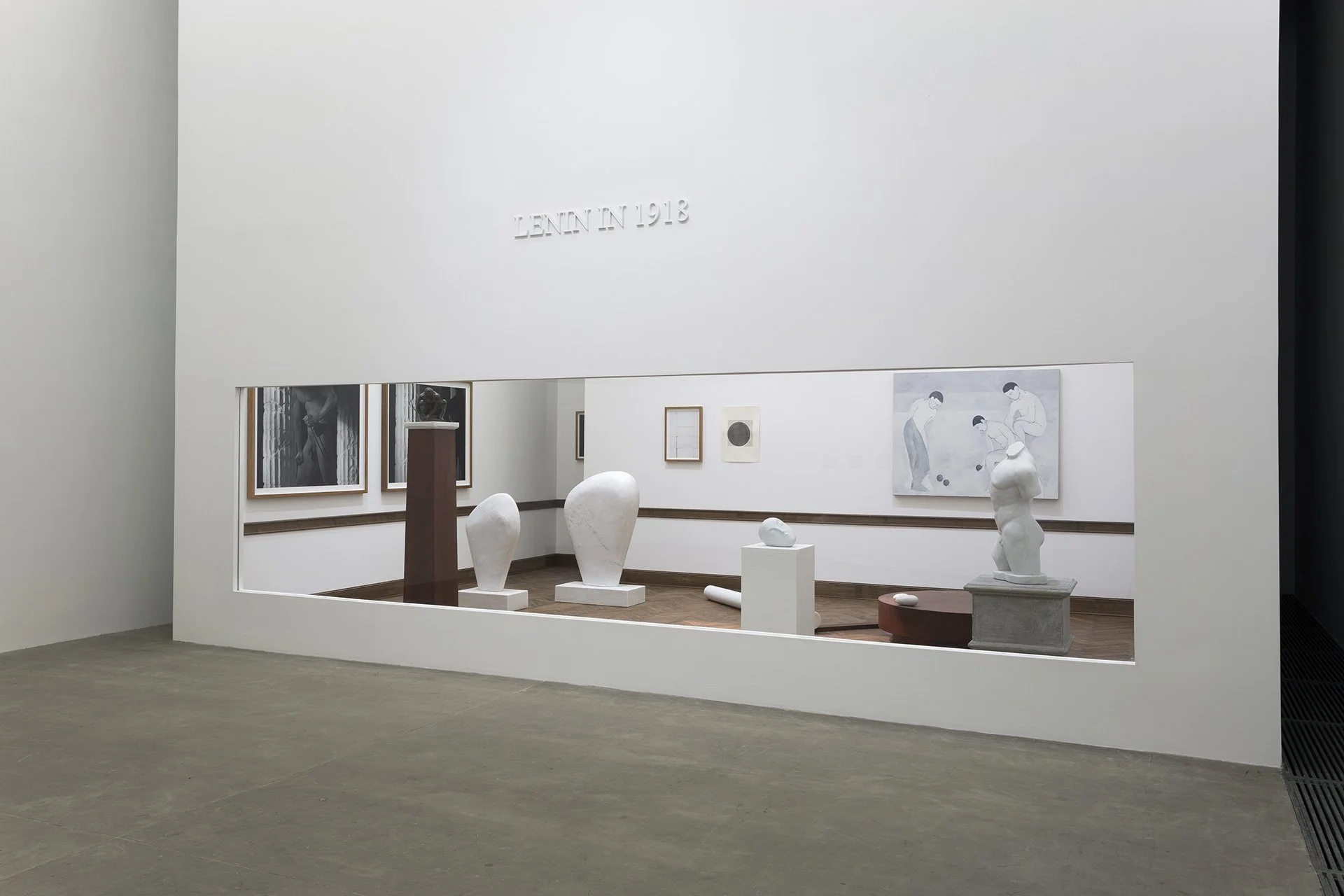 2013-lenin-in-1918-2013-beijing-installation-view-09-web.jpg