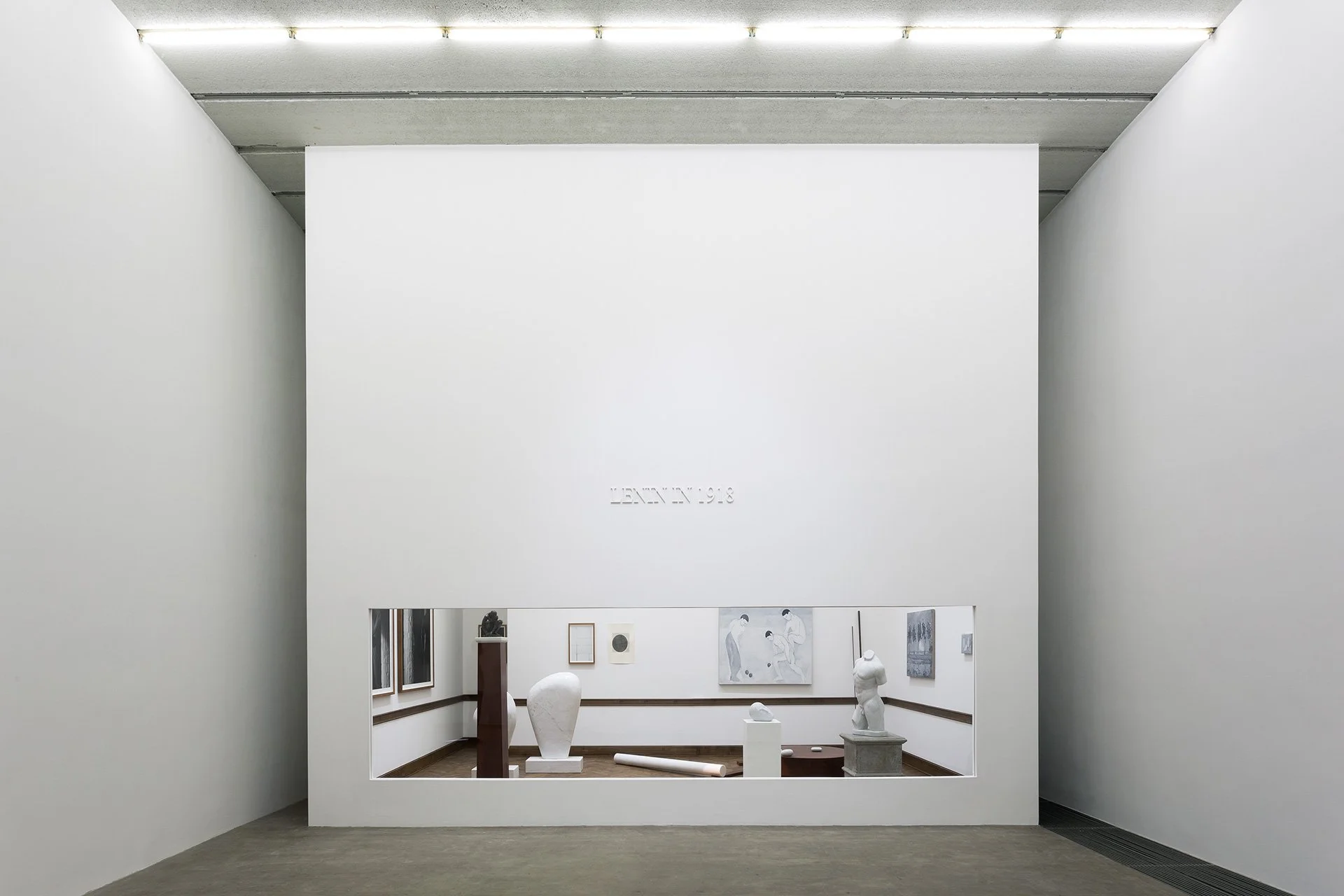 2013-lenin-in-1918-2013-beijing-installation-view-01-web.jpg