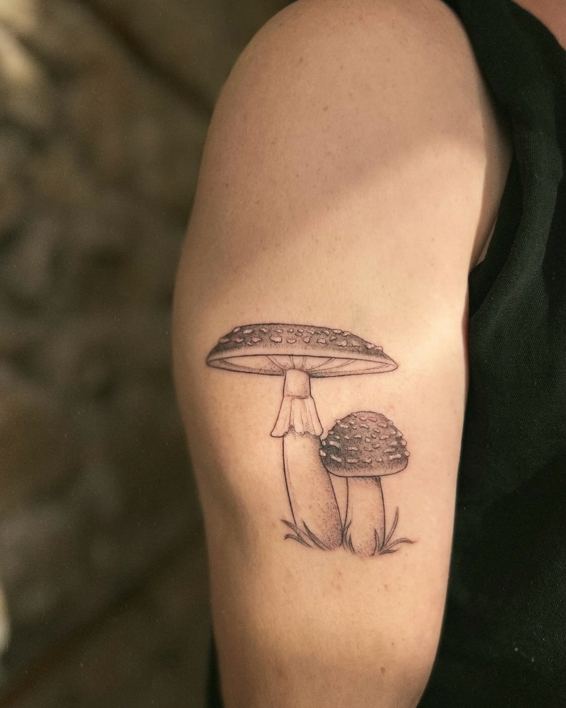 Bringing that tumblr energy that no one asked for.. @eshannontattoo, @victoria.rod and I had a v good day at the shop. I also got to make these couples tattoos for Lila and Mike. It was lovely meeting you both, it&rsquo;s such a small world!