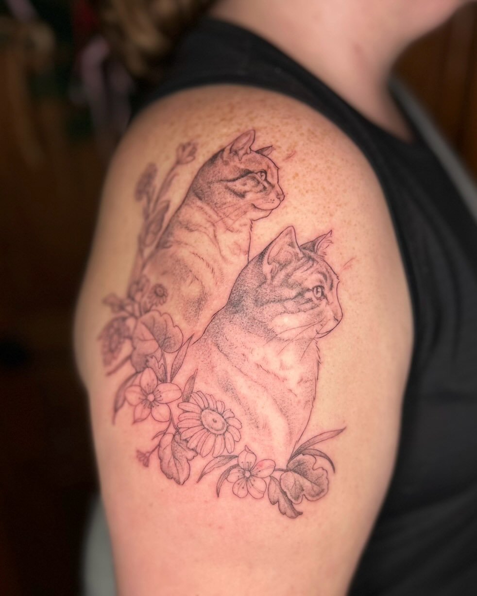 Okay but how darlin did this cat portrait turn out for Brittney! It makes it easy when the client provides you with the best reference images. I&rsquo;m talking natural lighting, clear, in focus perfection! It was so nice reconnecting with you! Britt