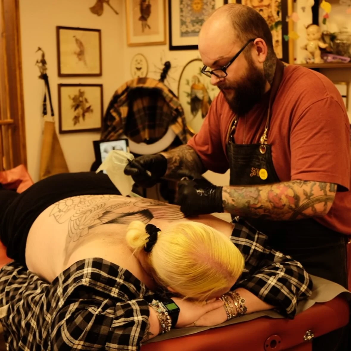 THANK YOU!

I&rsquo;M SO ETERNALLY GRATEFUL FOR ALL THE LOVE &amp; SUPPORT I&rsquo;VE RECEIVED THIS PAST YEAR. TATTOOING HAS SHAPED MY LIFE &amp; PROVIDED IN WAYS I NEVER THOUGHT IMAGINABLE. TO BE TRUSTED IN WORKING TOGETHER &amp; TO SHARE IN THIS SA