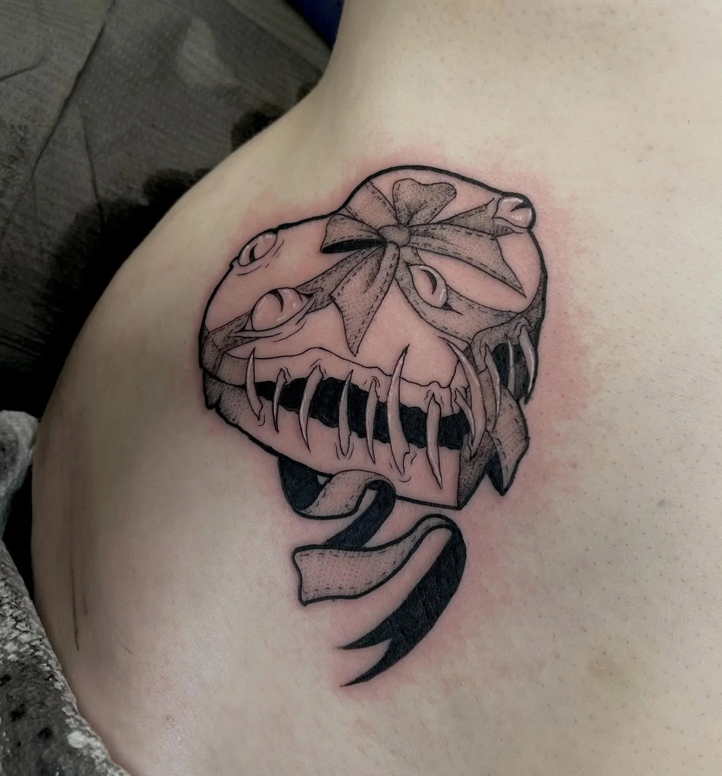 Cheeky little chocolates box mimic on the hip ✨🖤👹 made at @springfevertattoo