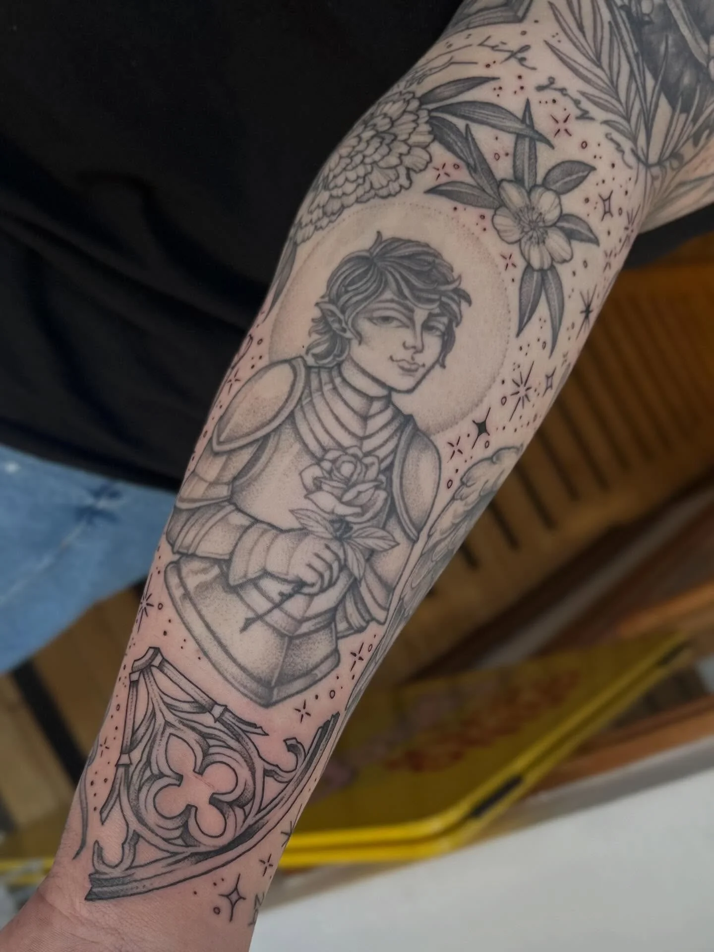 Gave Taylor&rsquo;s arm the ol&rsquo; razzle dazzle, everything here was done by me, thanks for having me complete your sleeve 🤝

Made @springfevertattoo