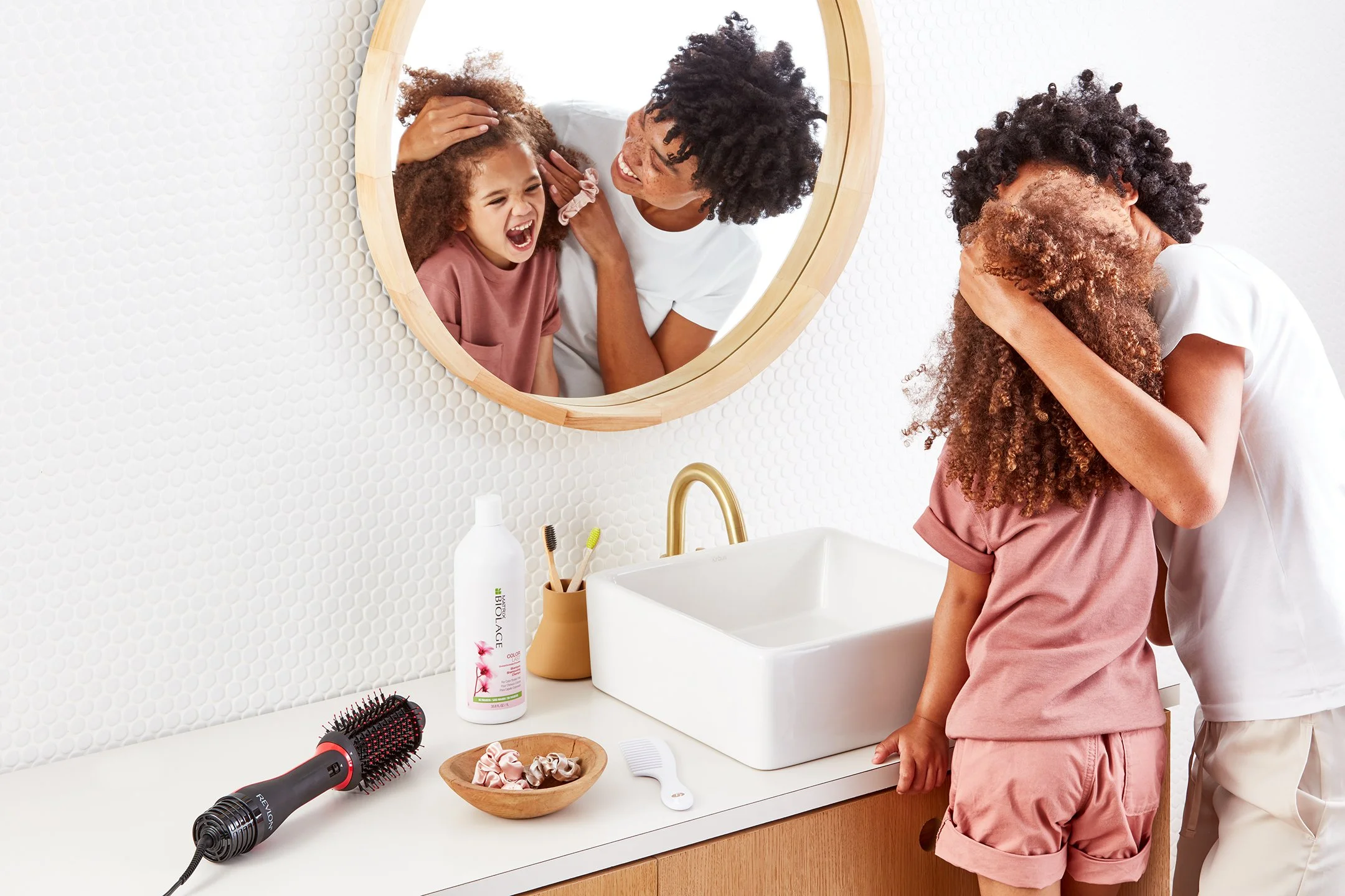 BBB_CRC_202211_RR_Revlon_Matrix_Scrunchie_Haircare_083.jpg