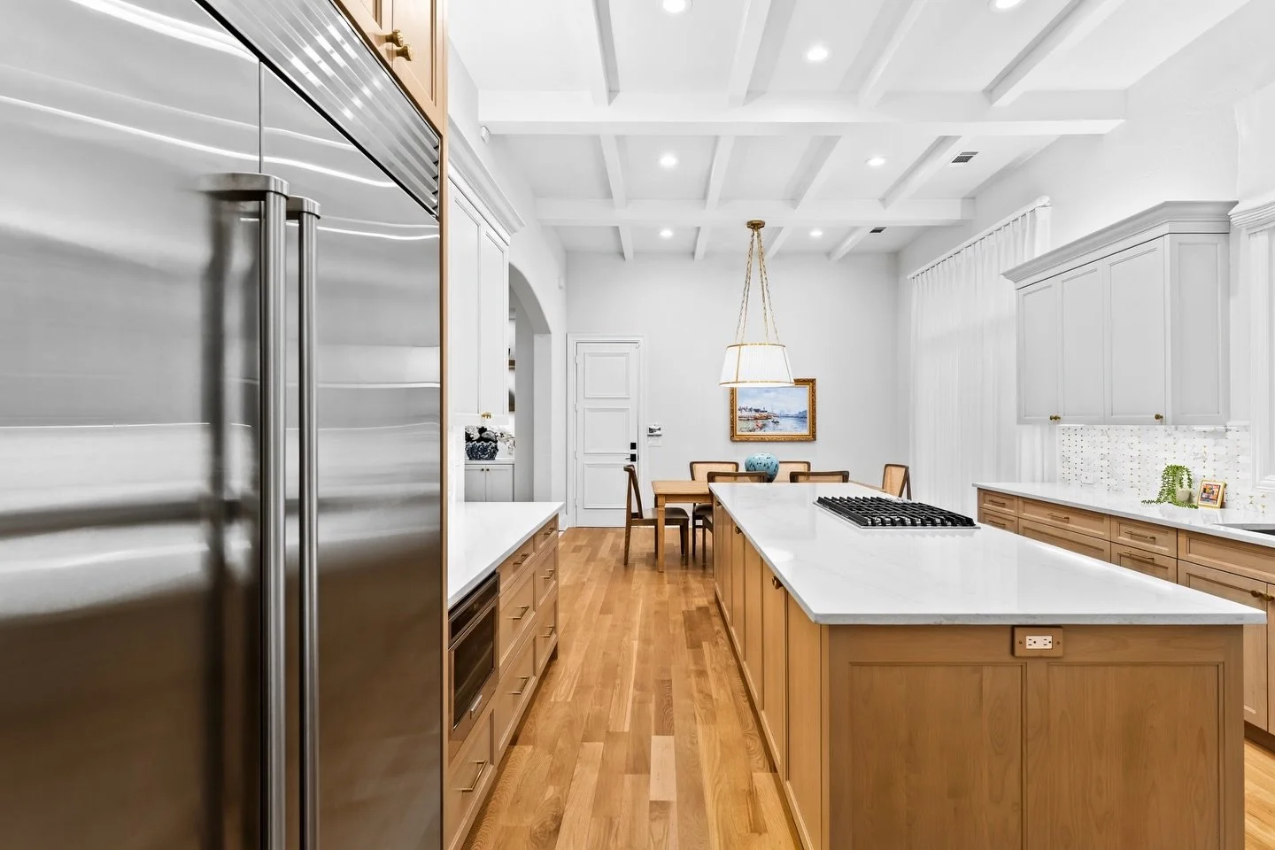 When design leads, visuals follow. 📸

#dallasrealestatemedia #interiordesignphotography #luxuryinteriors #realestatephotography