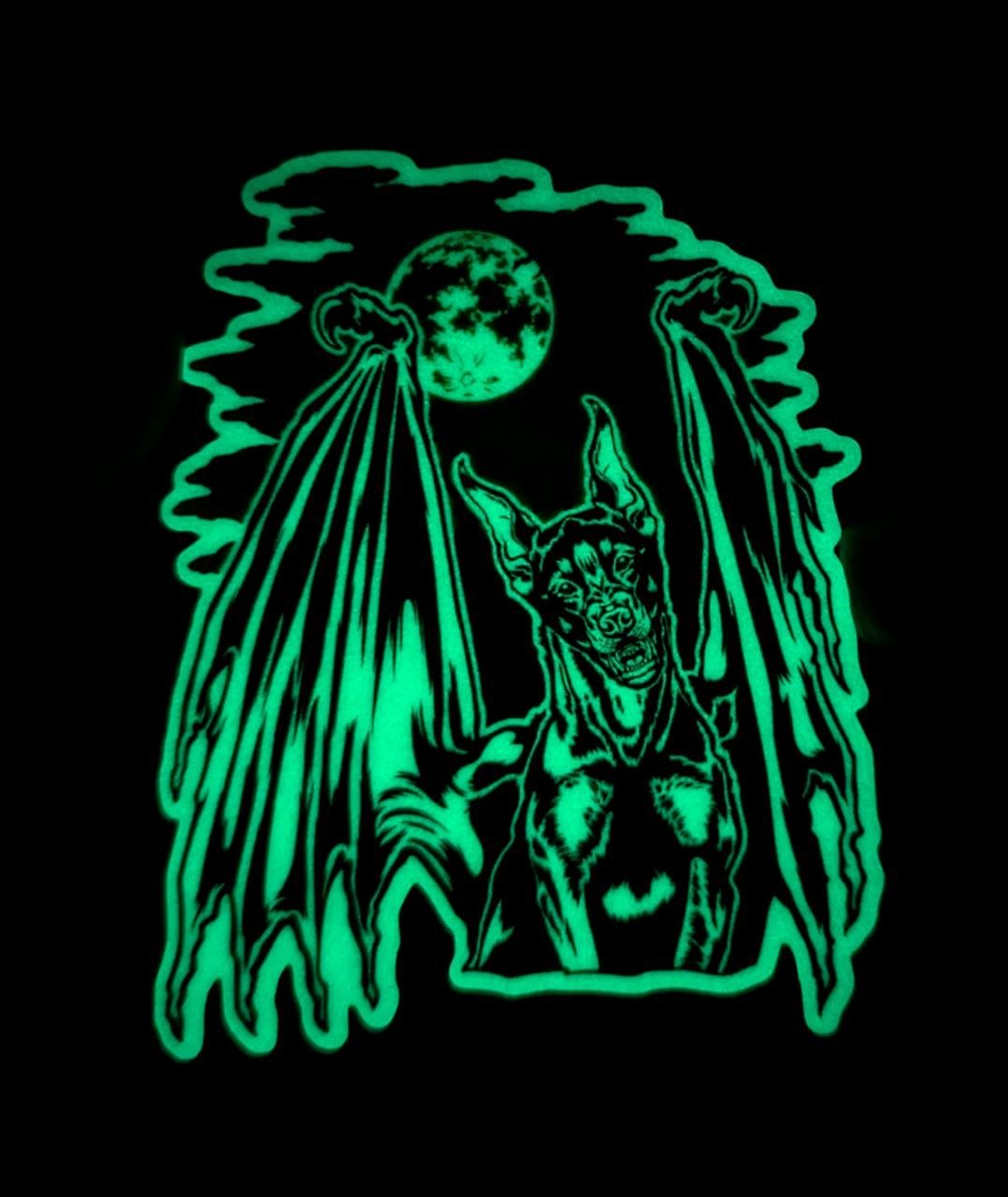 batdobiehalloweenglowsticker.jpg