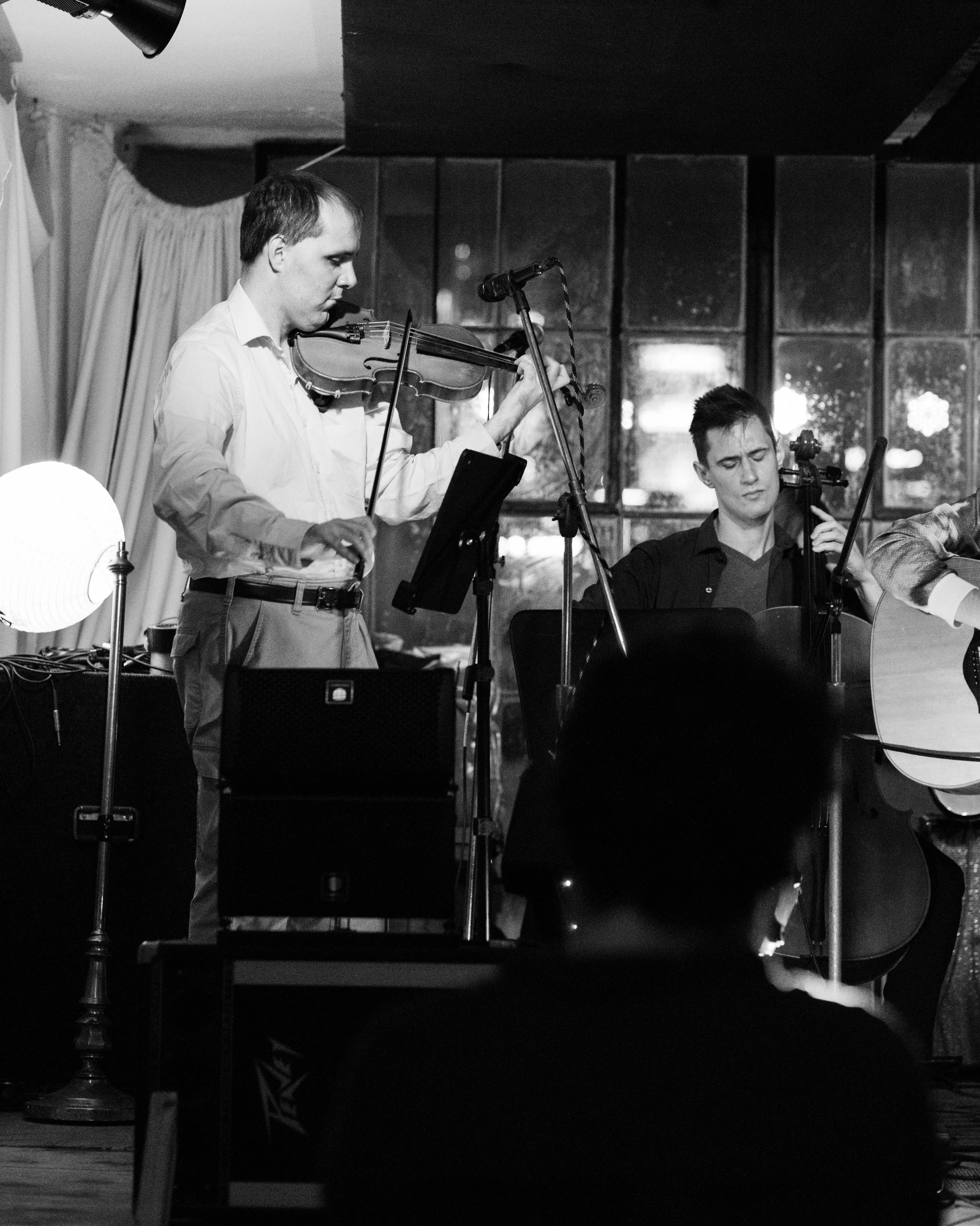 Playing violin with Pieces of Mind