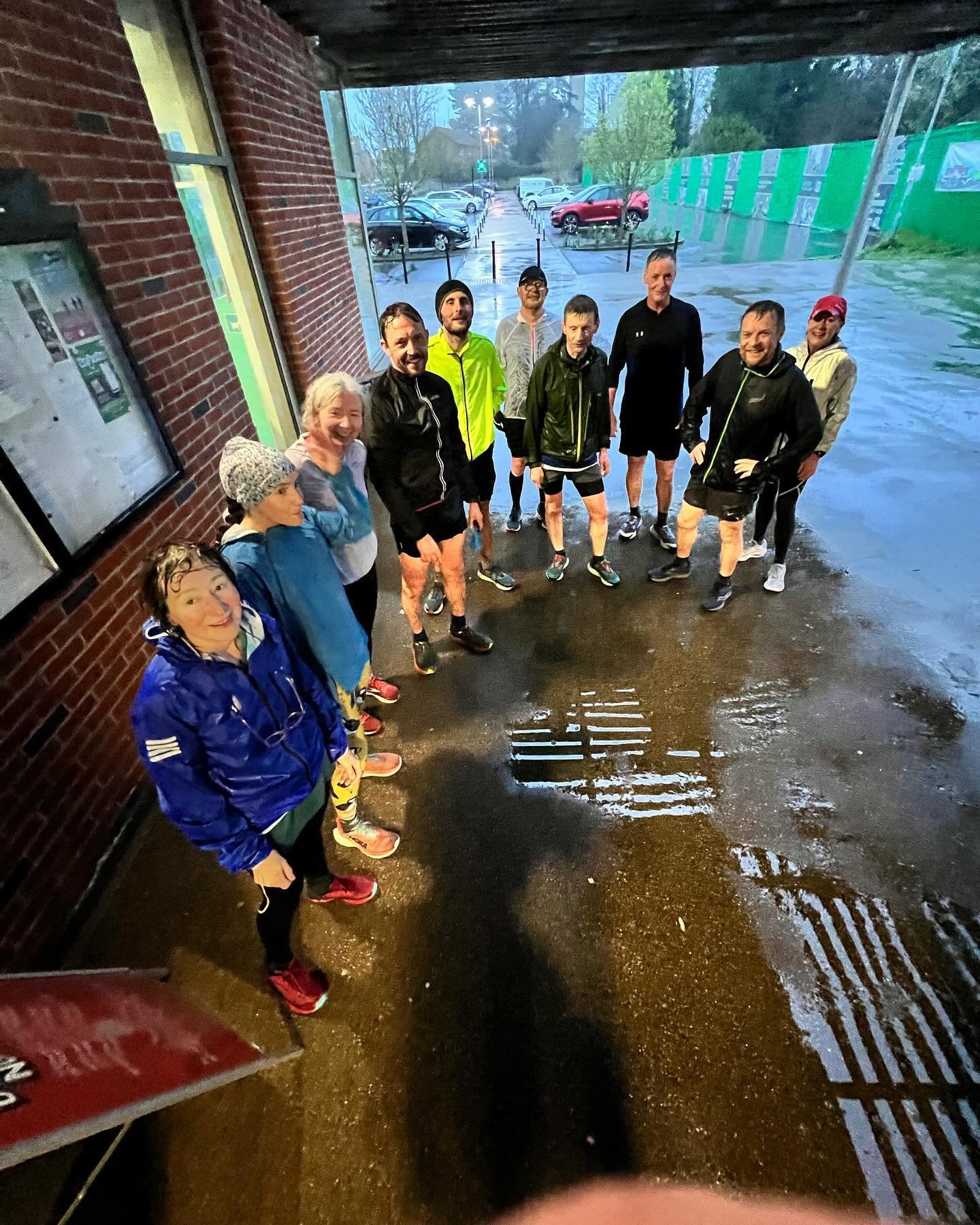 Who said it was raining? We hardly noticed on our Tuesday night run 😂😂🌧️🌧️ Feeling fresh in the face afterwards!
@midhurst.milers #trailrunning #running #midhurst