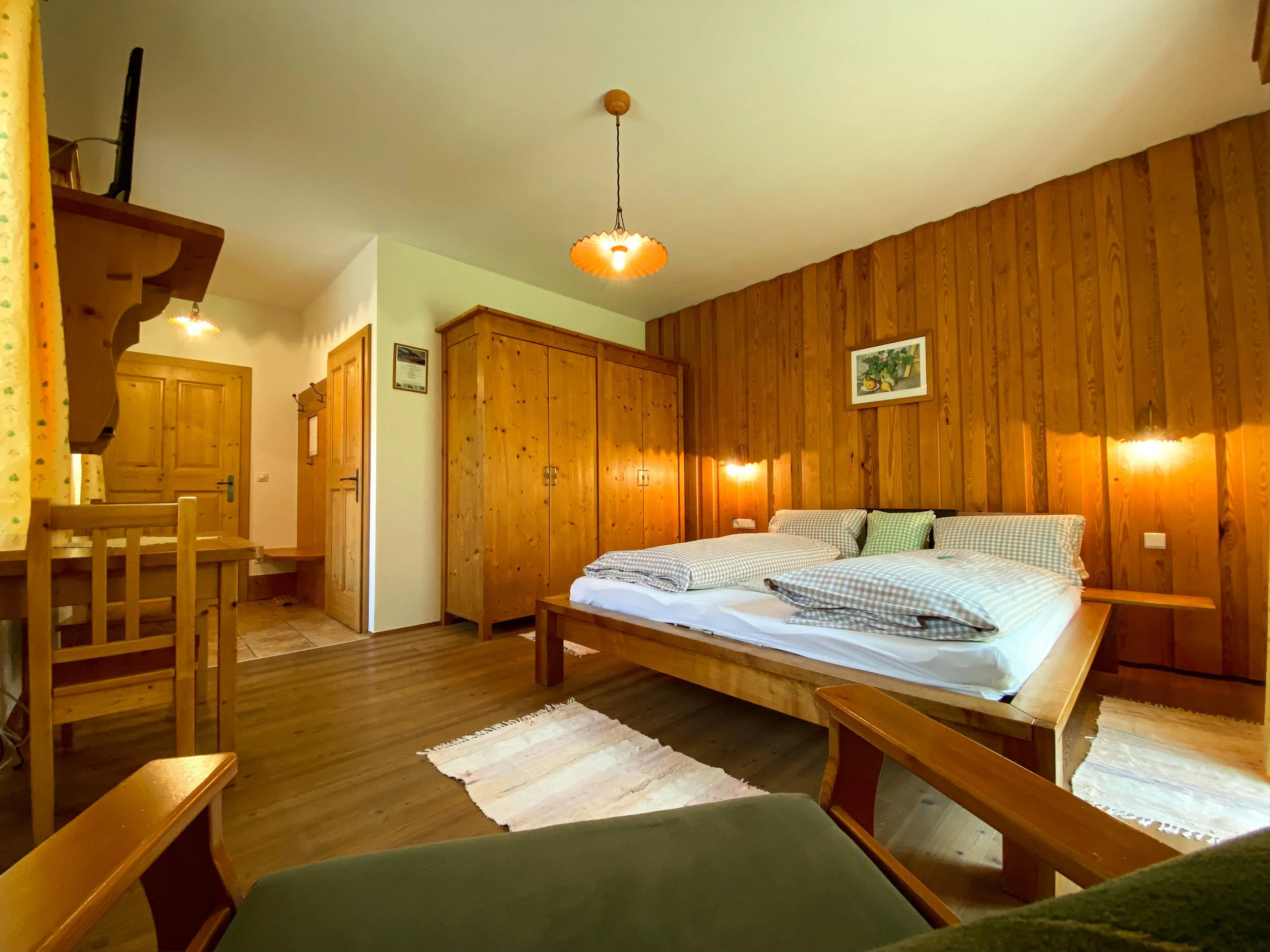 Sterzstubn Zimmer am Kürbishof Gartner mit Doppelbett