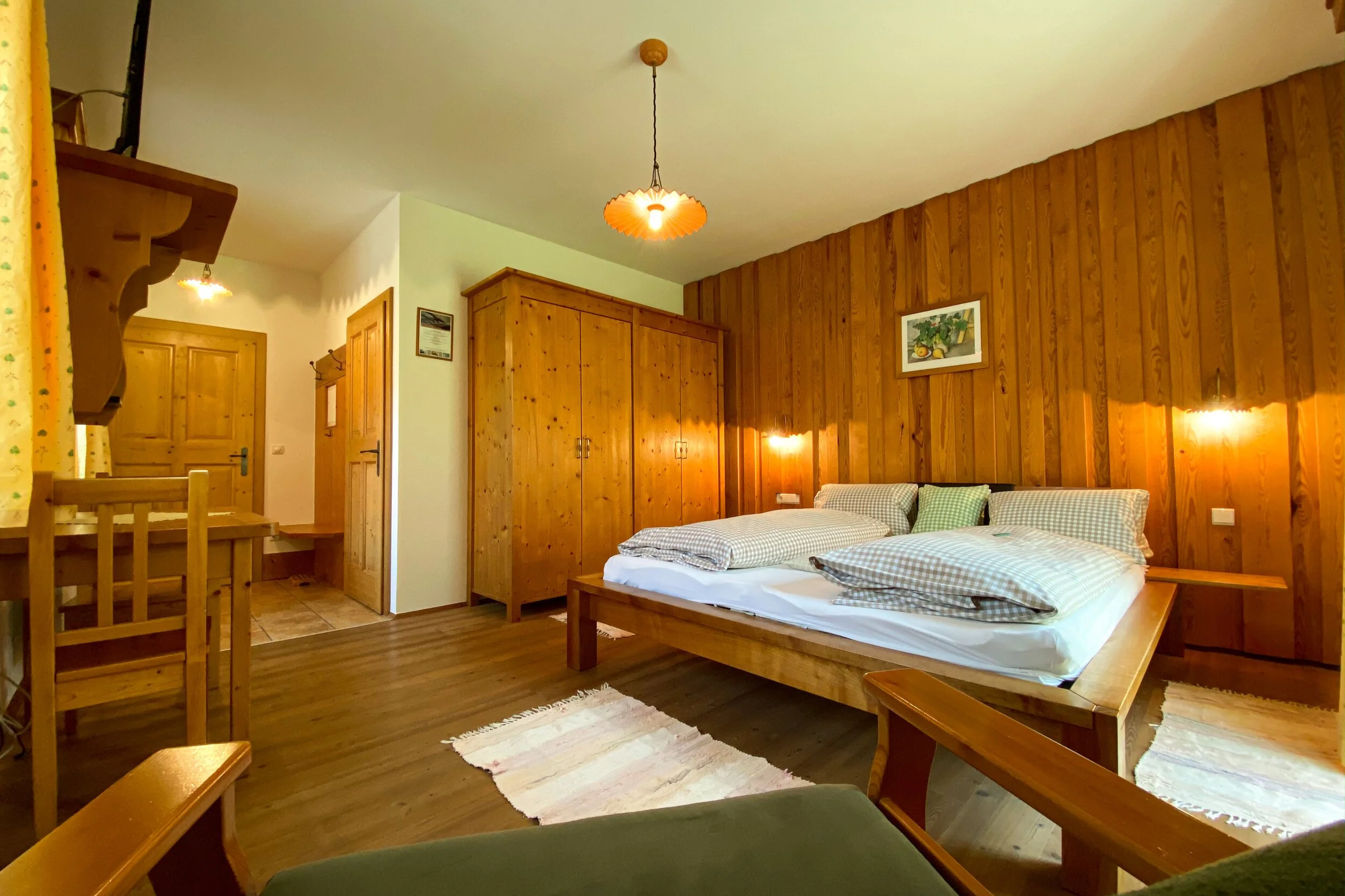 Sterzstubn Zimmer am Kürbishof Gartner mit Doppelbett