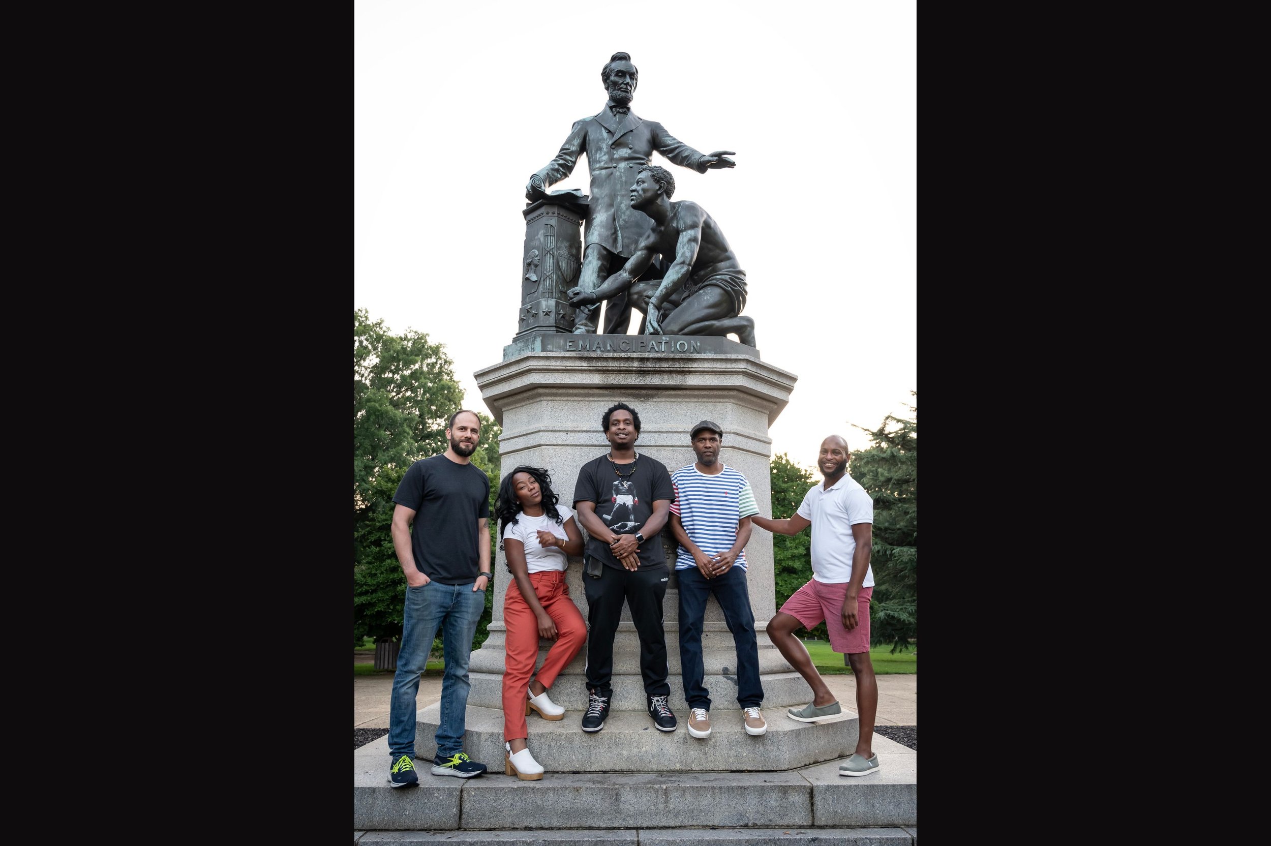   Cast Member Jonathan Feuer, Cast Member Renee Elizabeth Wilson, Cast Member Louis E. Davis, Playwright Psalmayene 24 and Director Reginald L. Douglas during a visit to the Emancipation Memorial in Lincoln Park. Photo by Chris Banks.  