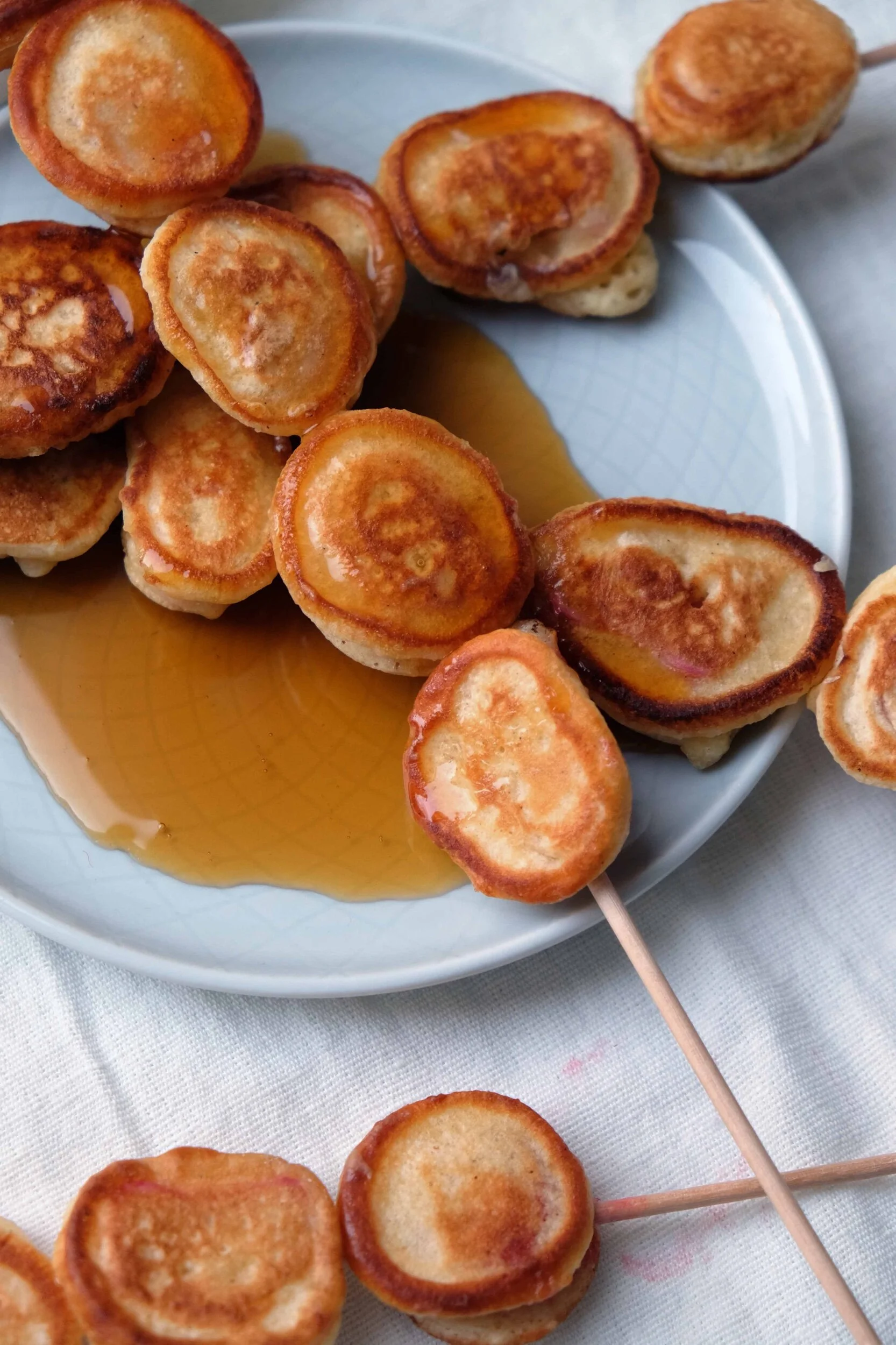 STRAWBERRY - RHUBARB FRITTERS