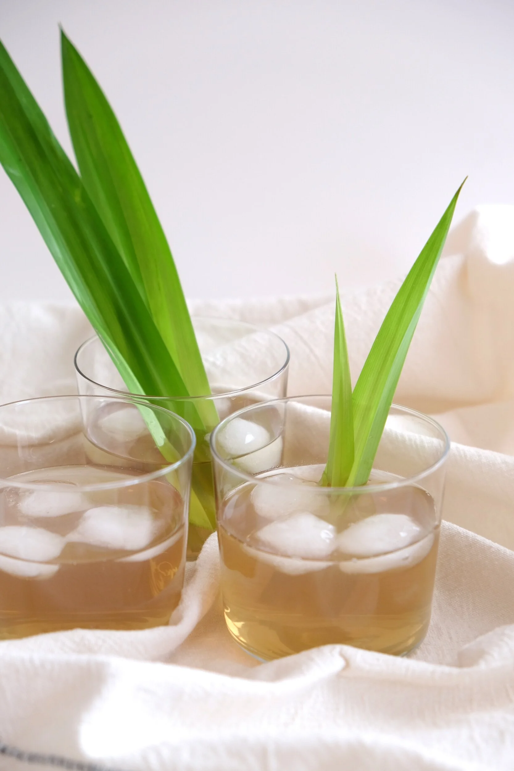PANDAN LEMONGRASS ICE TEA