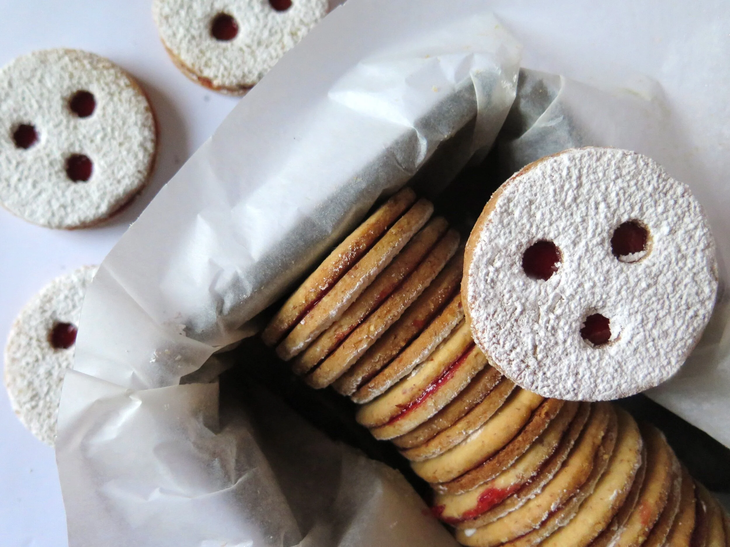 LINZER AUGEN