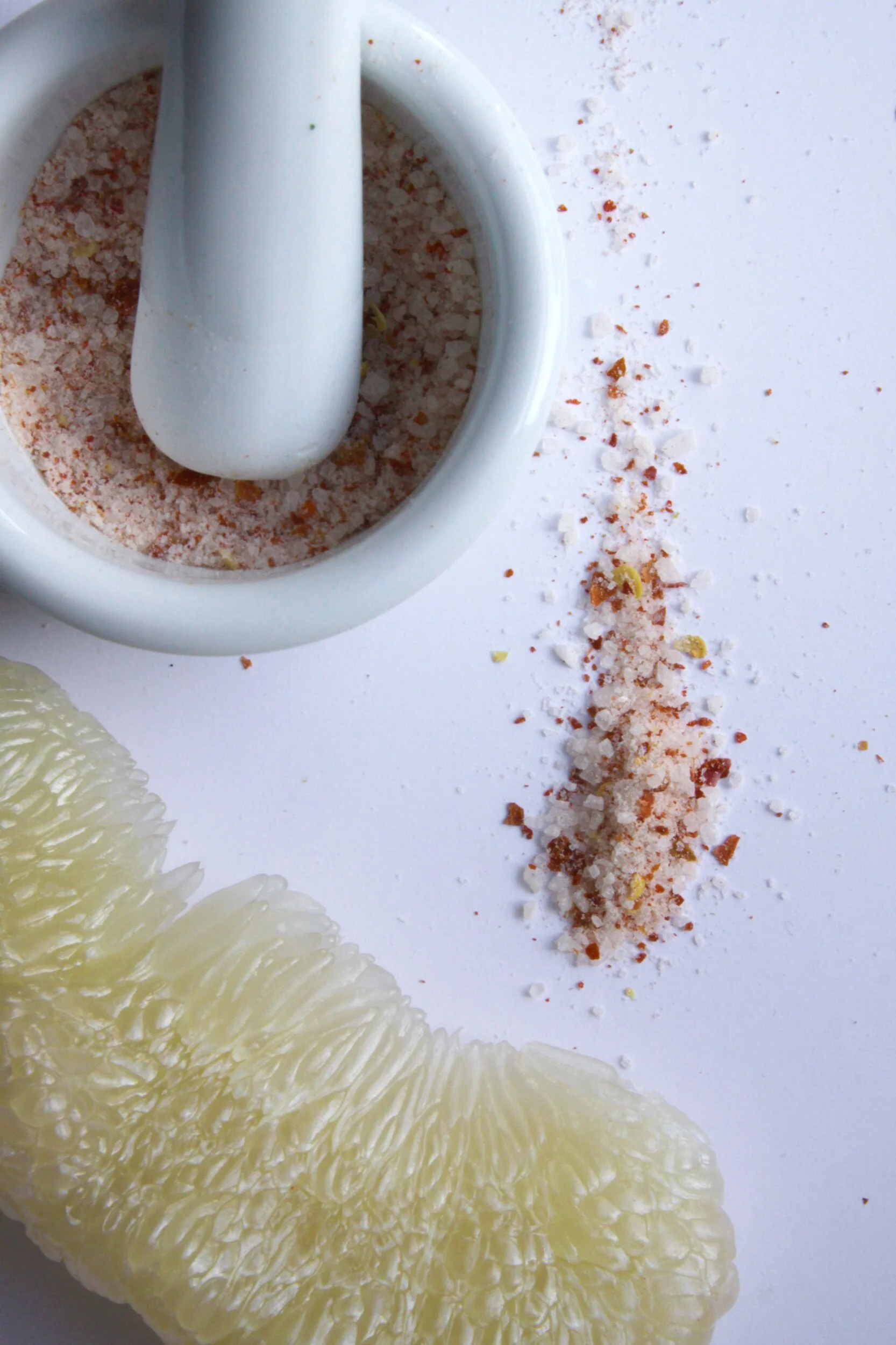 HONEY POMELO WITH CHILI-SALT DIP