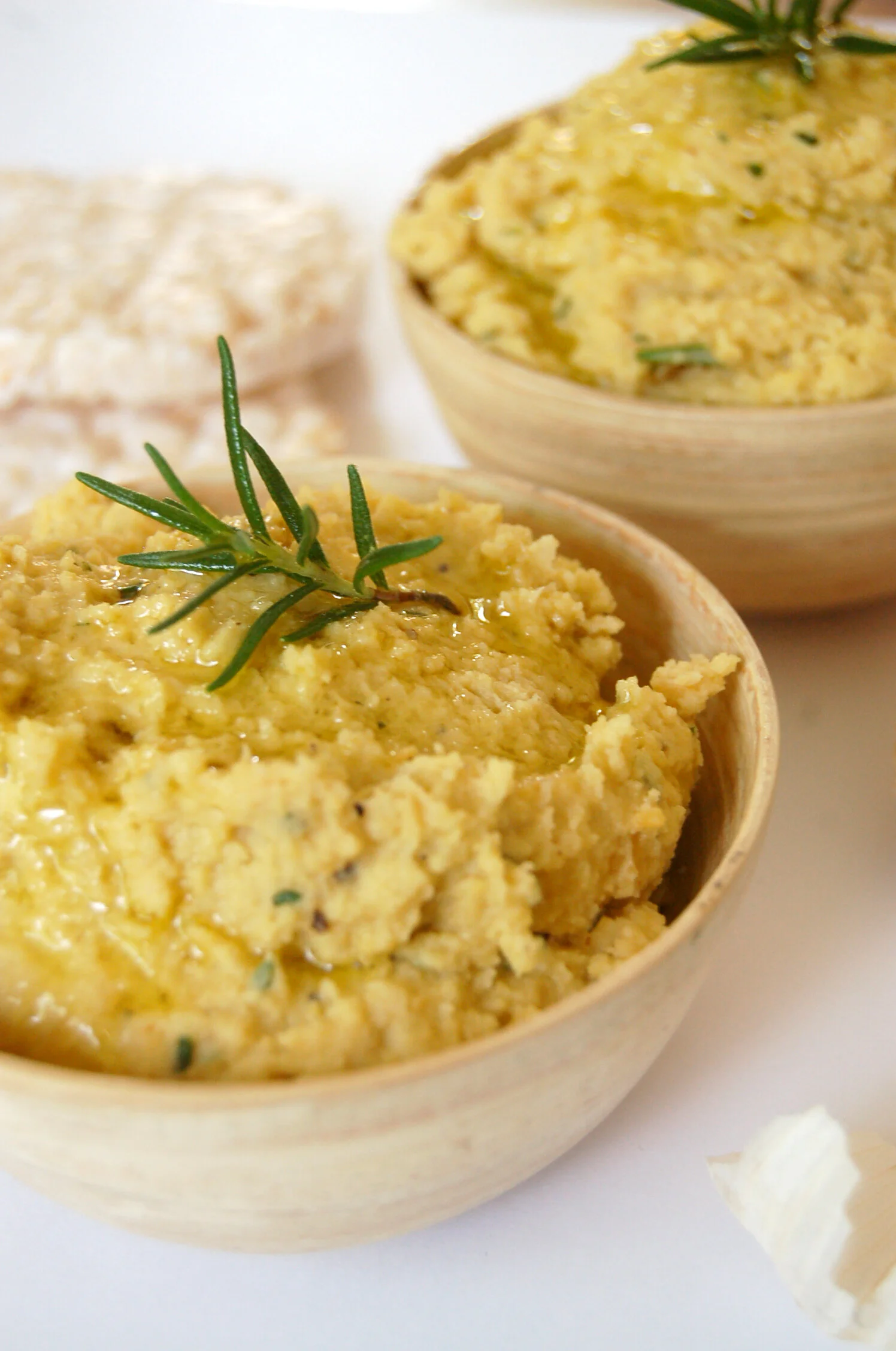 GARLIC + ROSEMARY HUMMUS