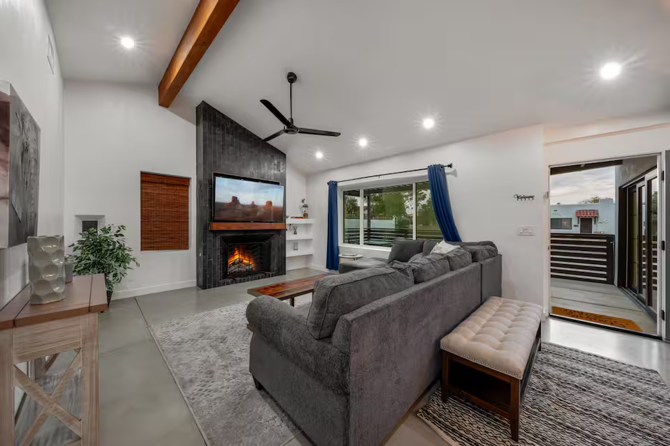 1ST RICH FRONT HOUSE