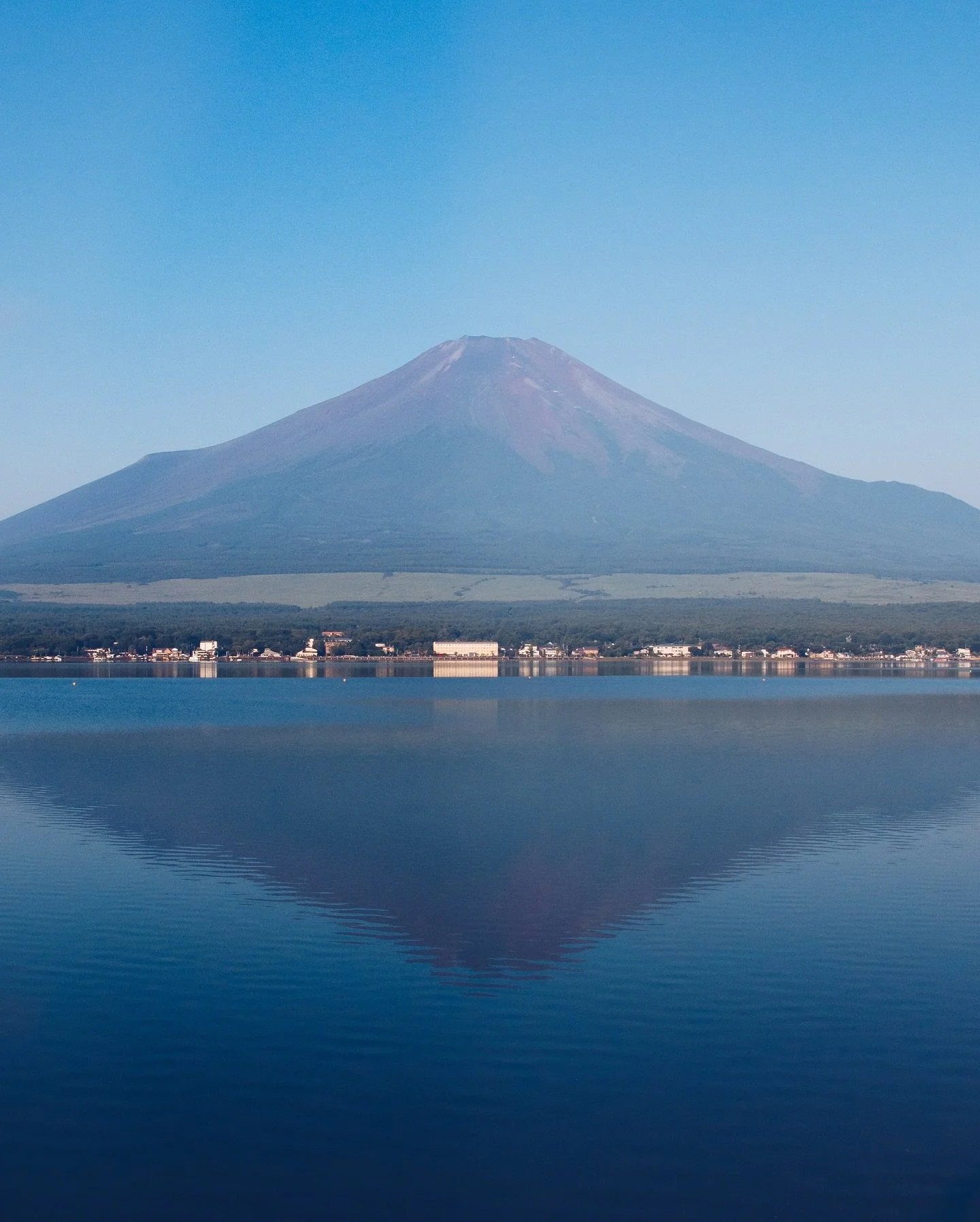 𝙹𝙰𝙿𝙰𝙽 𝟸𝟶𝟷𝟼
&bull;
&bull;
&bull;
#liveauthentic #livefolk #ourplanetdaily #japan #tokyo #japantravel #mtfuji #exploretocreate #travelgram #travel #visualsofearth #visualsoflife #landscape #nature #naturephoto #architecture #vscocam #canon #ca