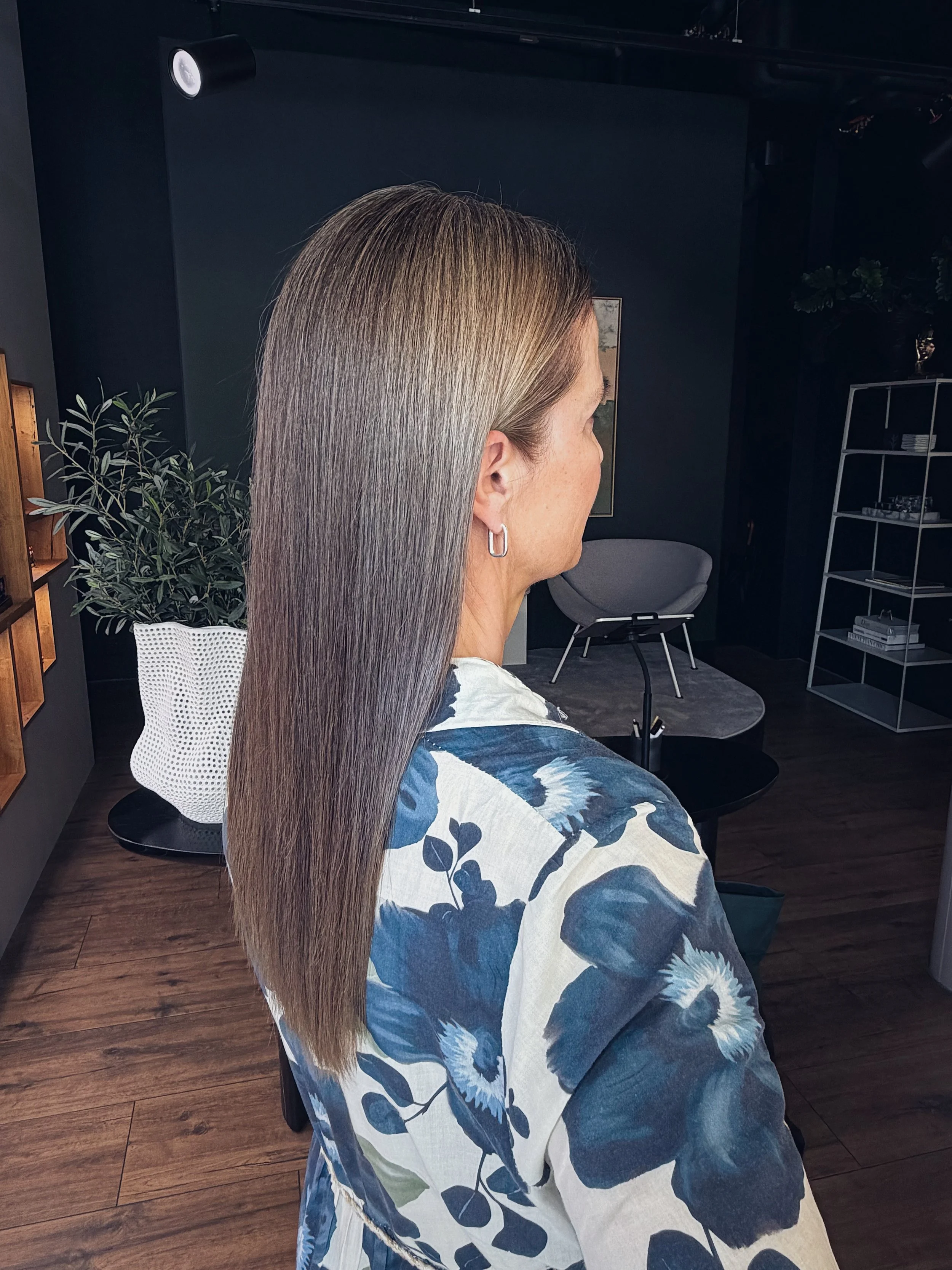 True Tone Blend für natürliches Grau - Nachher