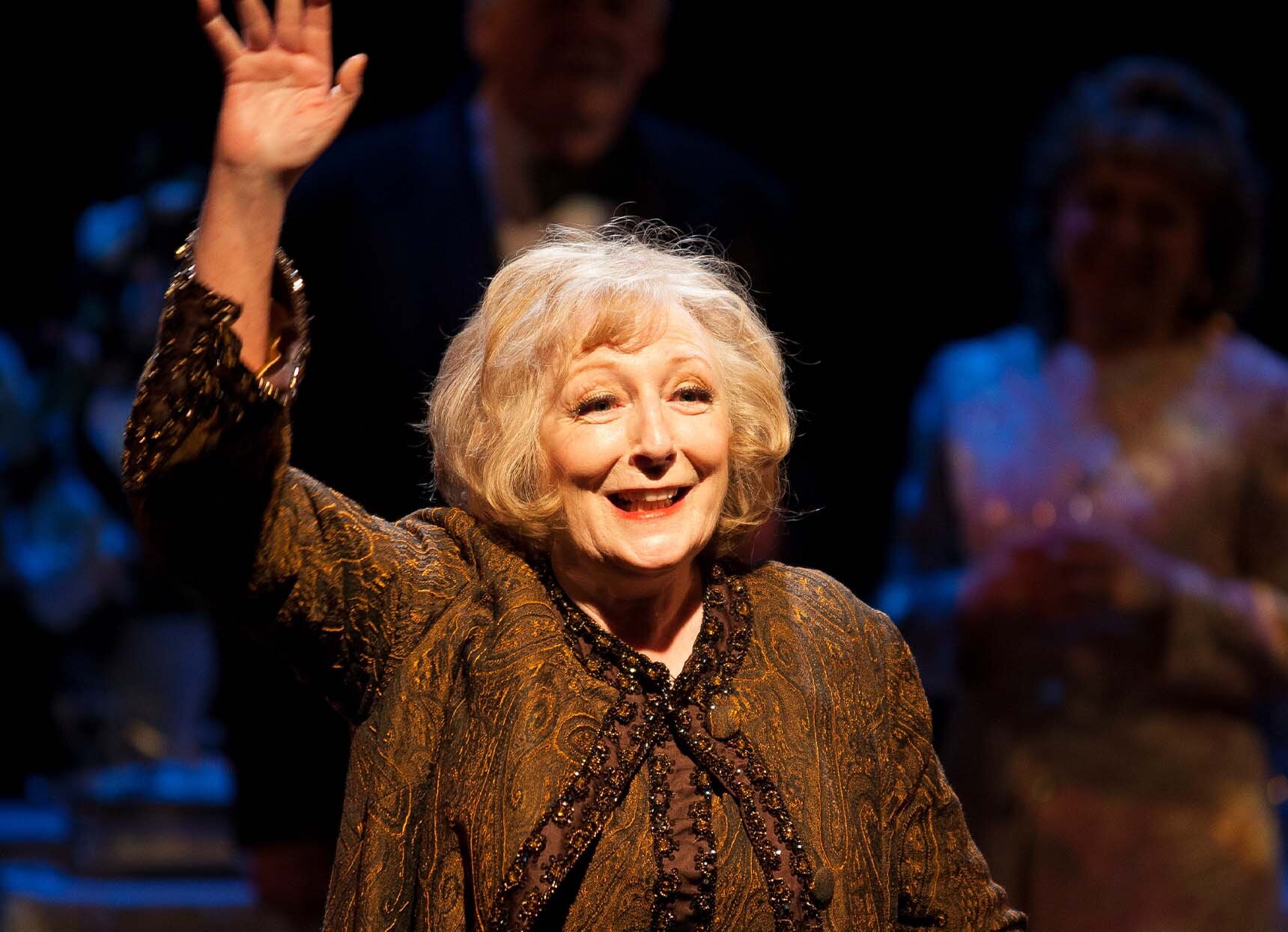 dry-cold-productions-follies-166.jpg