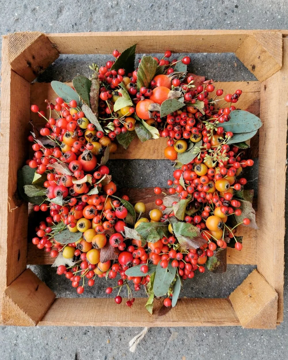 autumn berry wreath.jpg