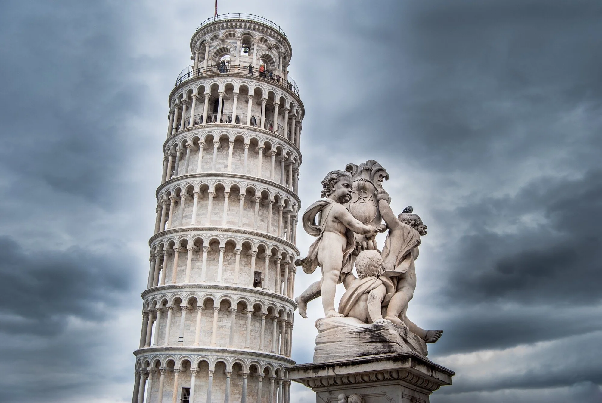 Leaning Tower of Pisa, Italy 