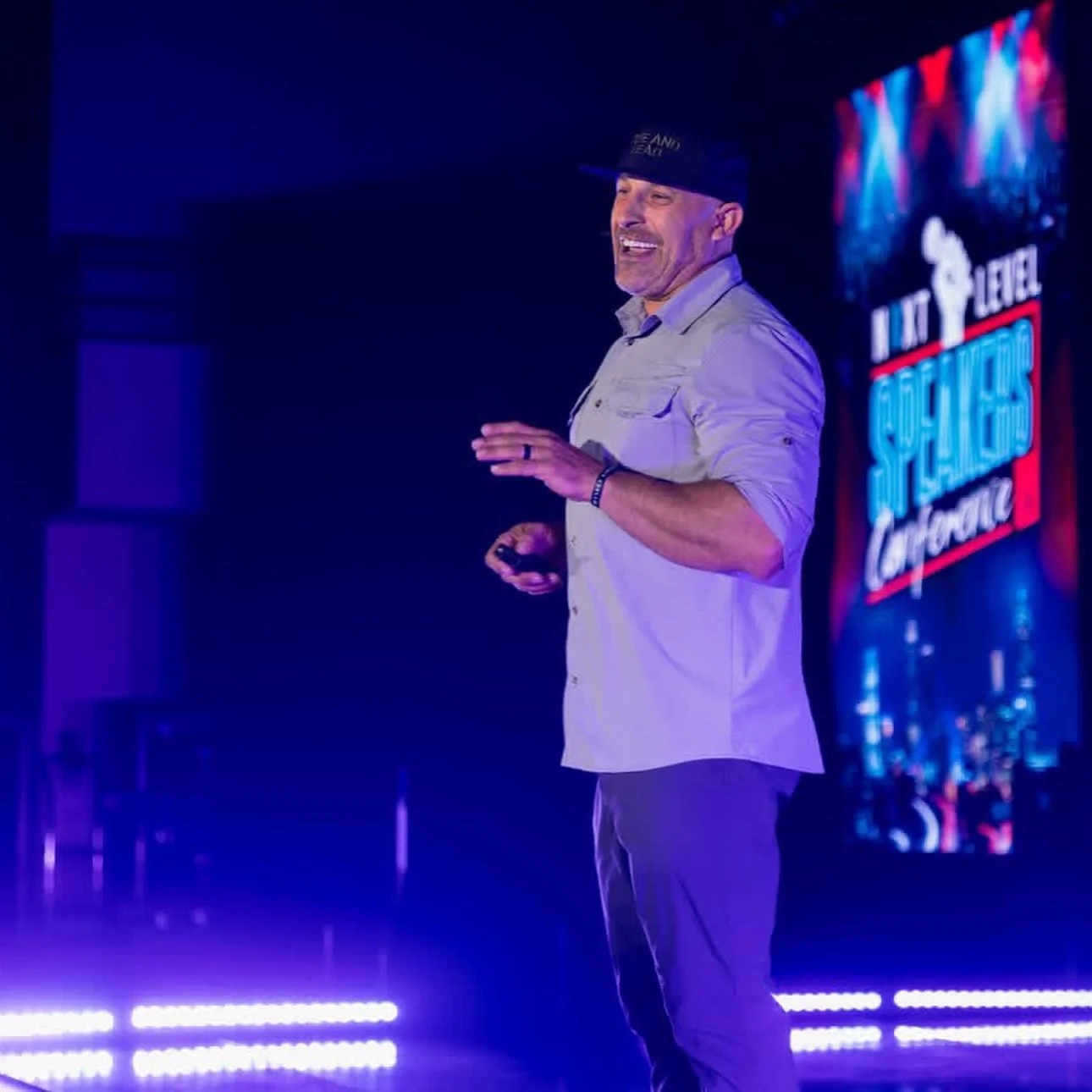 What an incredible honor to speak on the Primal Question framework to a packed room at the @nextlevelspeakerscon in Atlanta. There are moments when you can feel a room change. This was one of them. You could see the shift happening in real time. Conf
