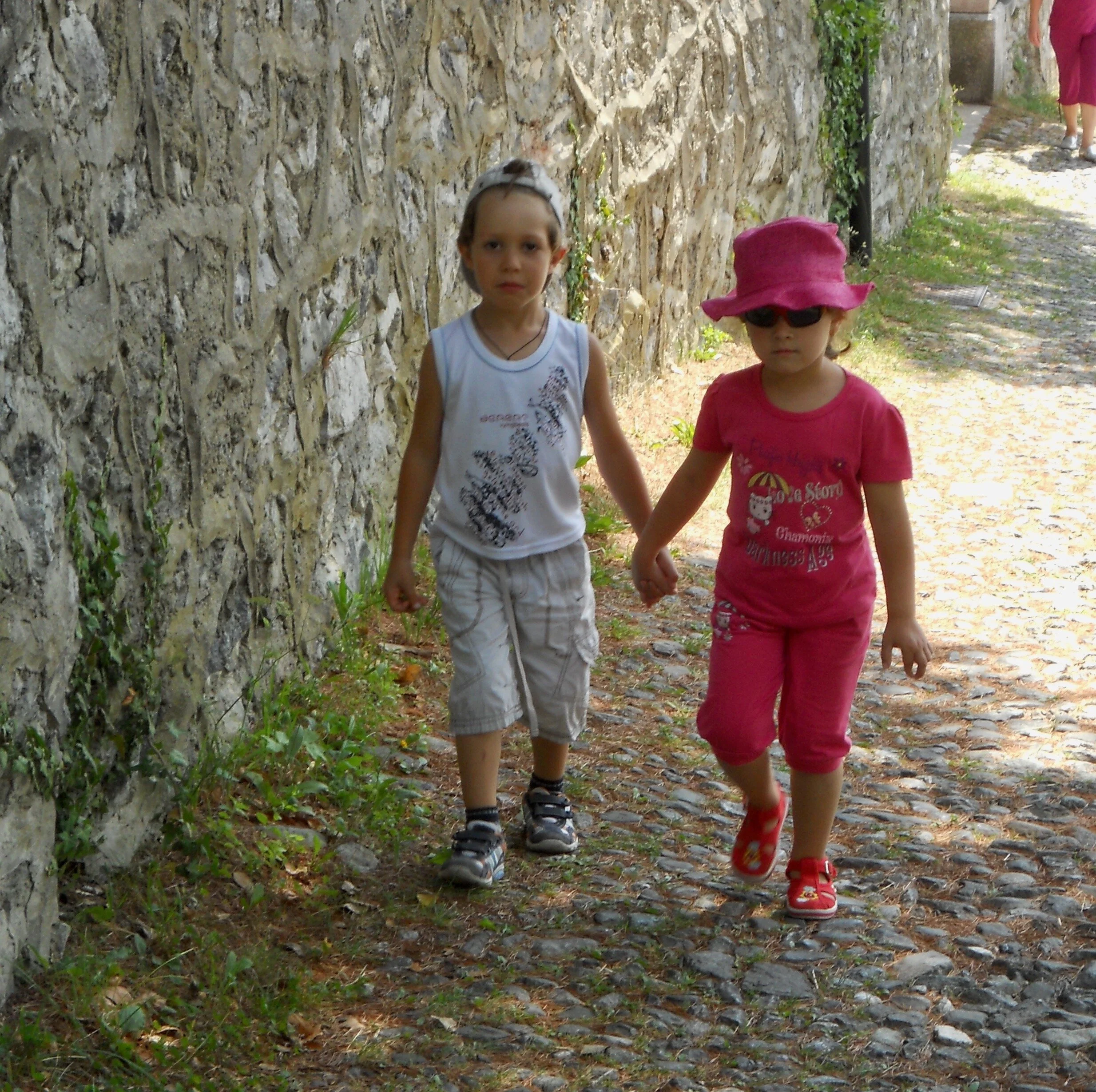 Kids walking near Lake Como?.jpeg