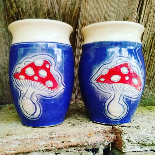 Cute lil' mushroom cups from our last firing. One just sold on etsy and there's only one more available! 
#gaeanallusions #pottery #ceramics #mushrooms #amanita #handmadeisbetter #functionalart #etsy #workingartist