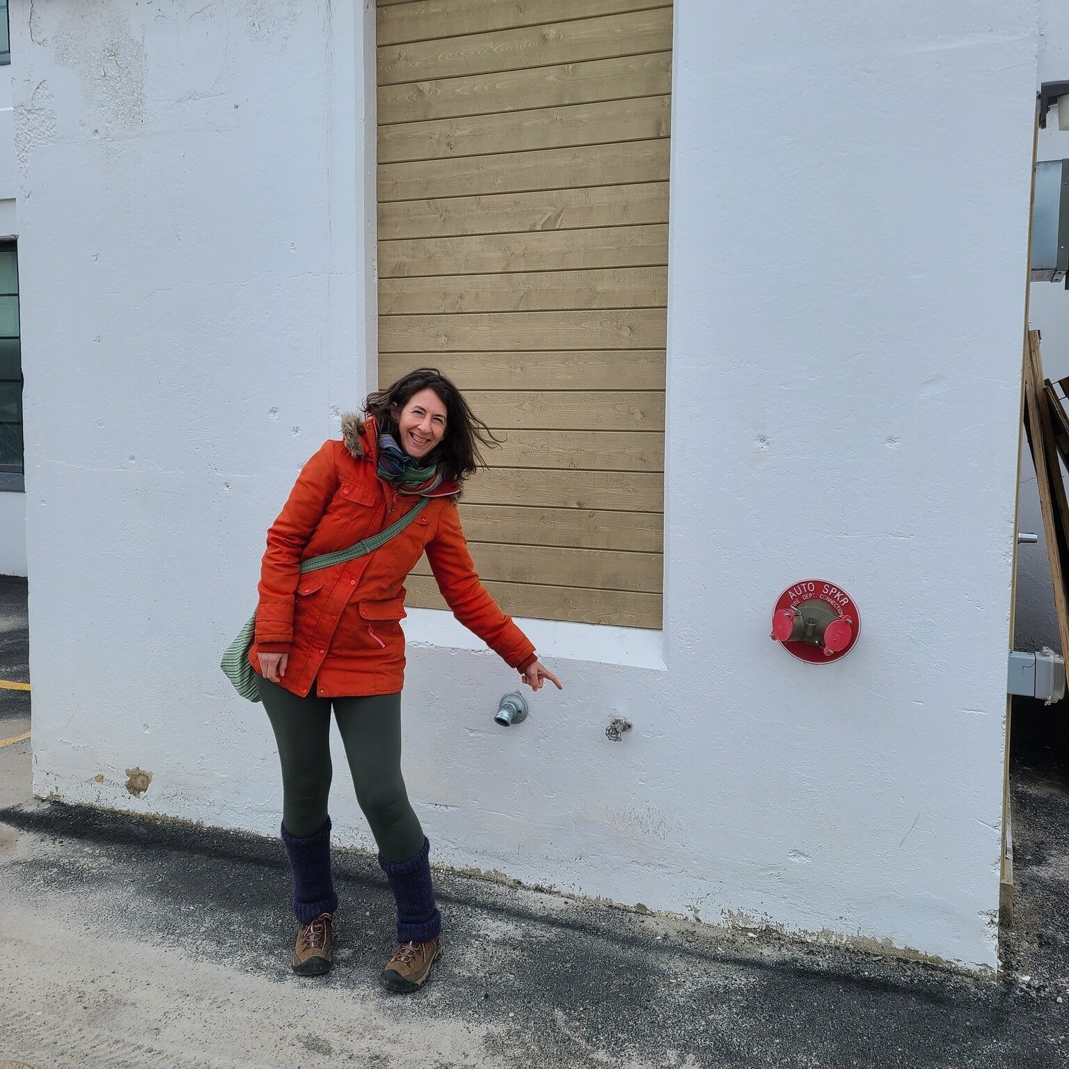 WEC is making a splash! Recently installed at the Centre for Research and Innovation, this spigot will supply our growing dome with water. It might not look like much, but this is an exciting development that will make going with the flow a whole lot