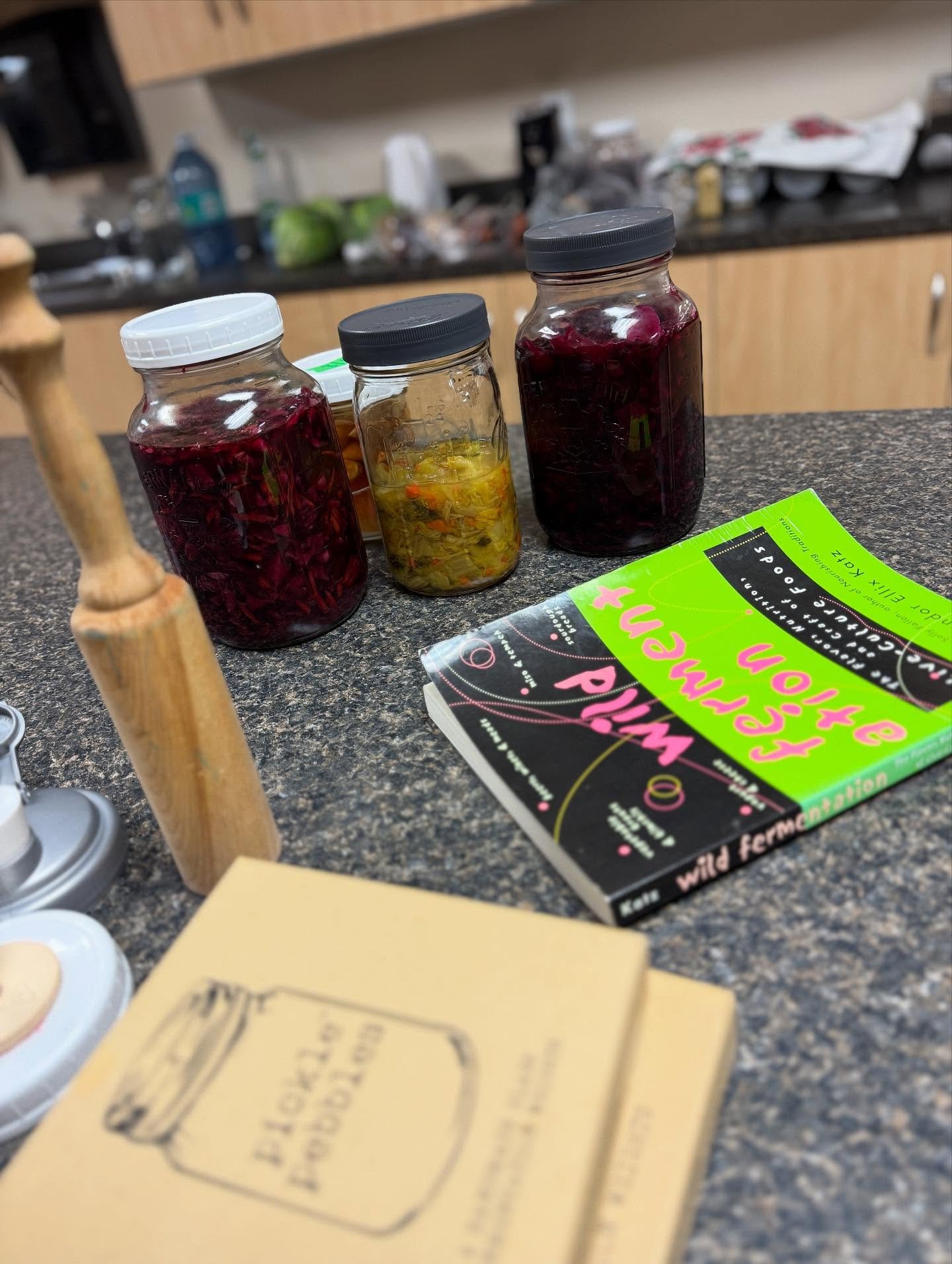 Last call! 

Just a couple spots left in our fermented beverages workshop this weekend, Saturday November 29 at 4 pm. 

This is the second in our fermentation workshop series and will cover all the basics for making kombucha, ginger beer and other yu