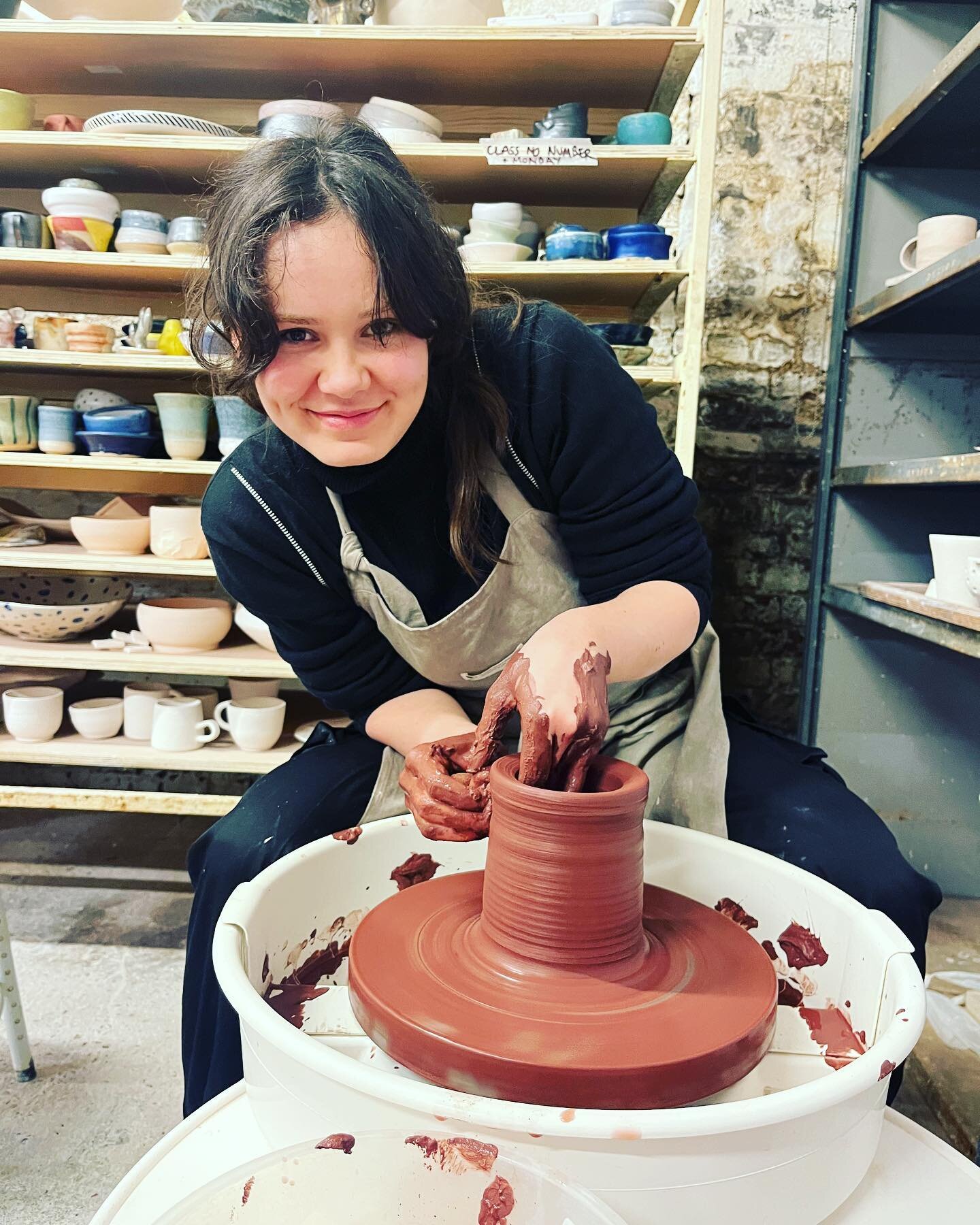 Sunday Sanctuary 4 weeks throwing course starts on March 5th 2-4.30pm in Hammersmith with Klinta. 
Come and get some clay therapy and throw some shapes on the pottery wheel 🏺We teach mixed ability classes so suitable for beginners and more experienc