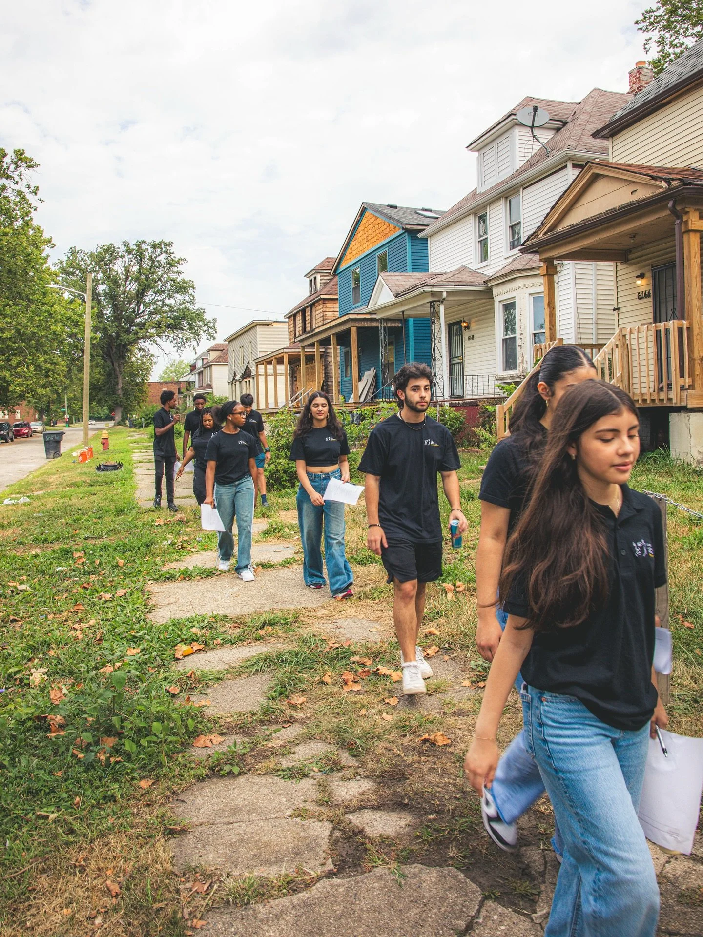 Just one of the reasons we do what we do is to inspire the next generation of community builders! 

Yesterday, we welcome the Joe Louis Greenway Partnership Youth Advisory Council for a tour of our public spaces and some of our single-family projects