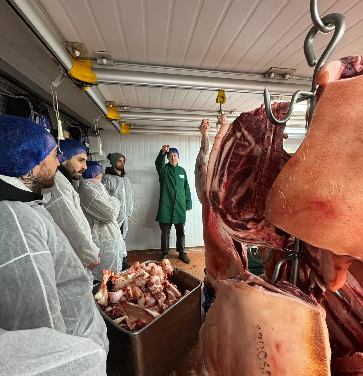 Just over a week ago some of our kitchen team were lucky enough to spend the day in the Yorkshire dales visiting one of our favourite suppliers - @swaledalebutchers 

After a busy Sunday lunch service we wrapped up warm and jumped on the last train u