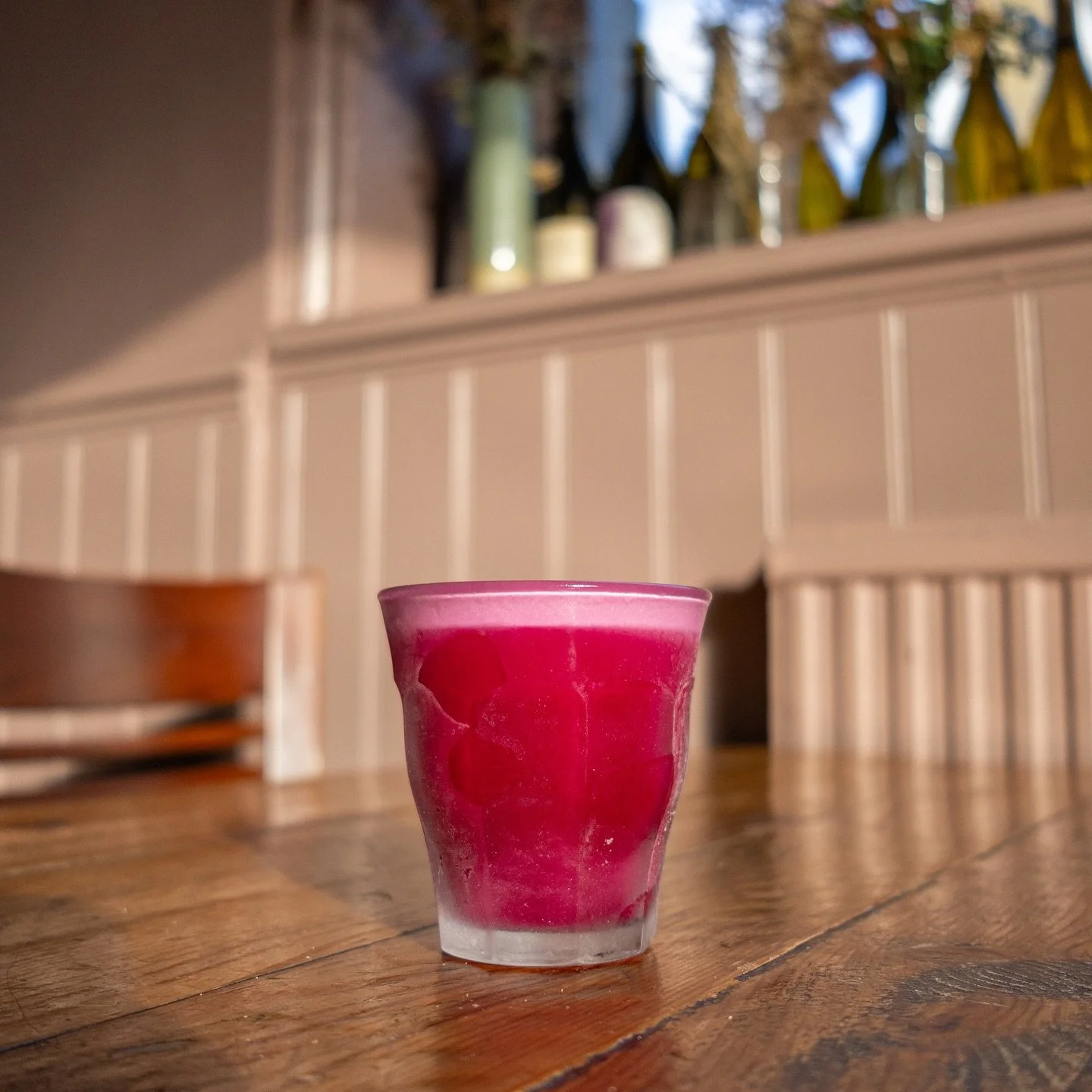 Beetroot and vodka sour