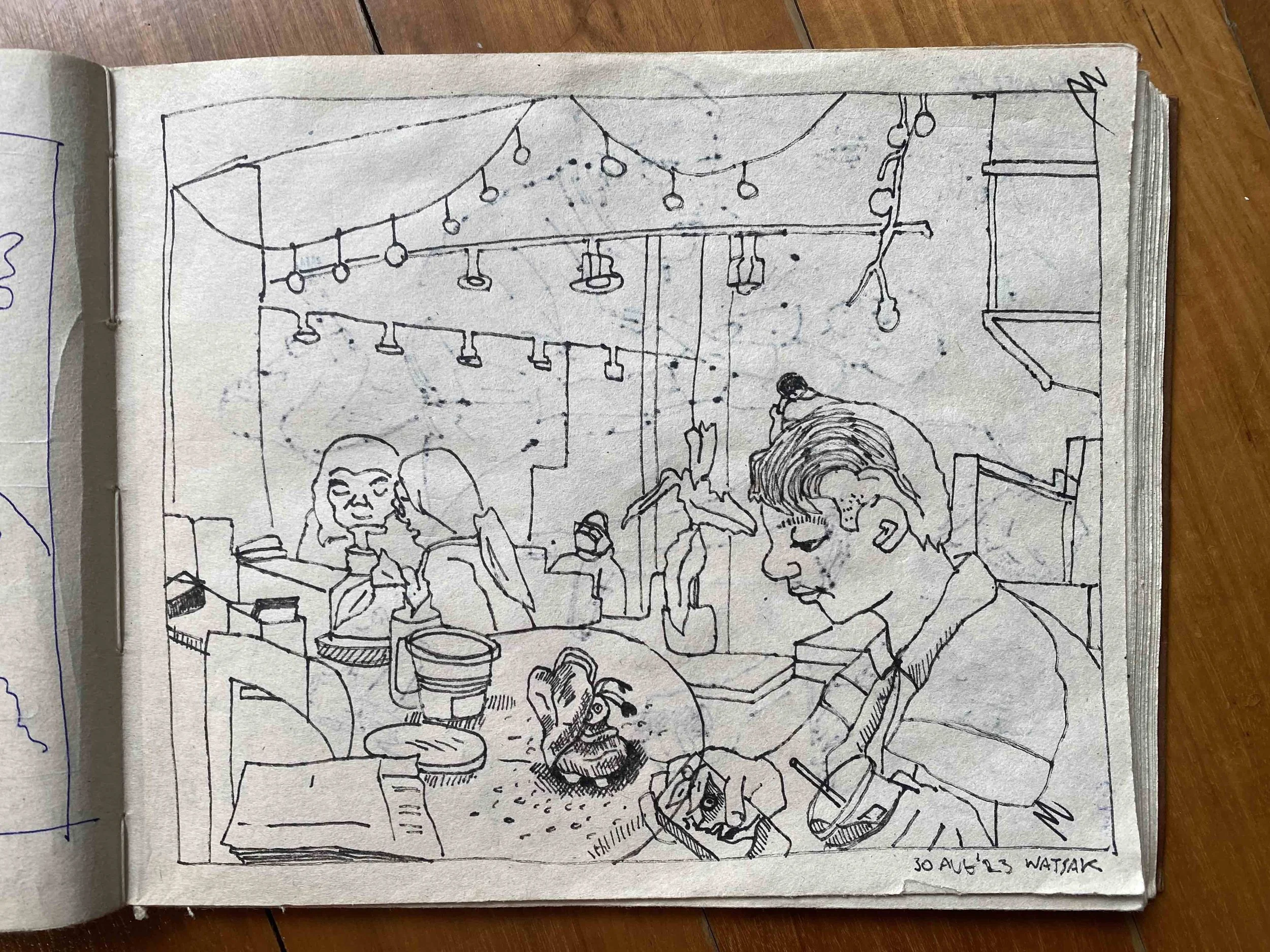 งานวาดฉากครับอันนี้ พยายามเล่น แสงเงา ลอง ออกแบบ ดีไซน์ การมอง ให้กับคนดูบ้างครับ หวังว่าจะสังเกตเห็นชายเล็กก่อน จะล้มเลิกสมุดนี้หลายที แต่ก็ ชายใหญ่กระซิบบอกว่า ต้องใช้ทรัพยากรให้คุ้มค่าครับ ก็ลองดู ครั้งหน้าอาจจะลองปากกาลูกลื่นครับ